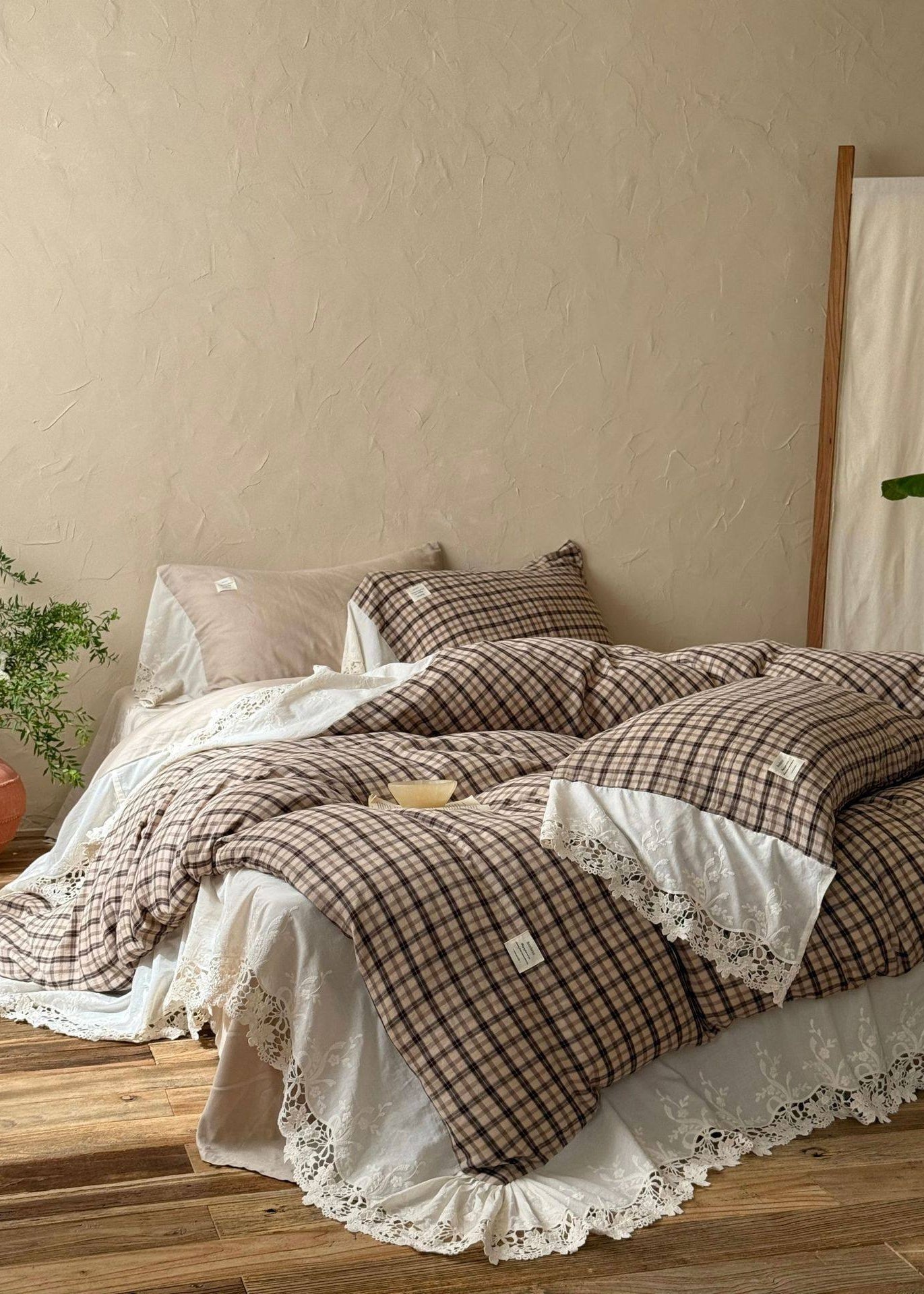 - Ever Lasting - Lilliana Gingham Ruffle Lace Bedding Set / Green - Bedding Set - Ever Lasting