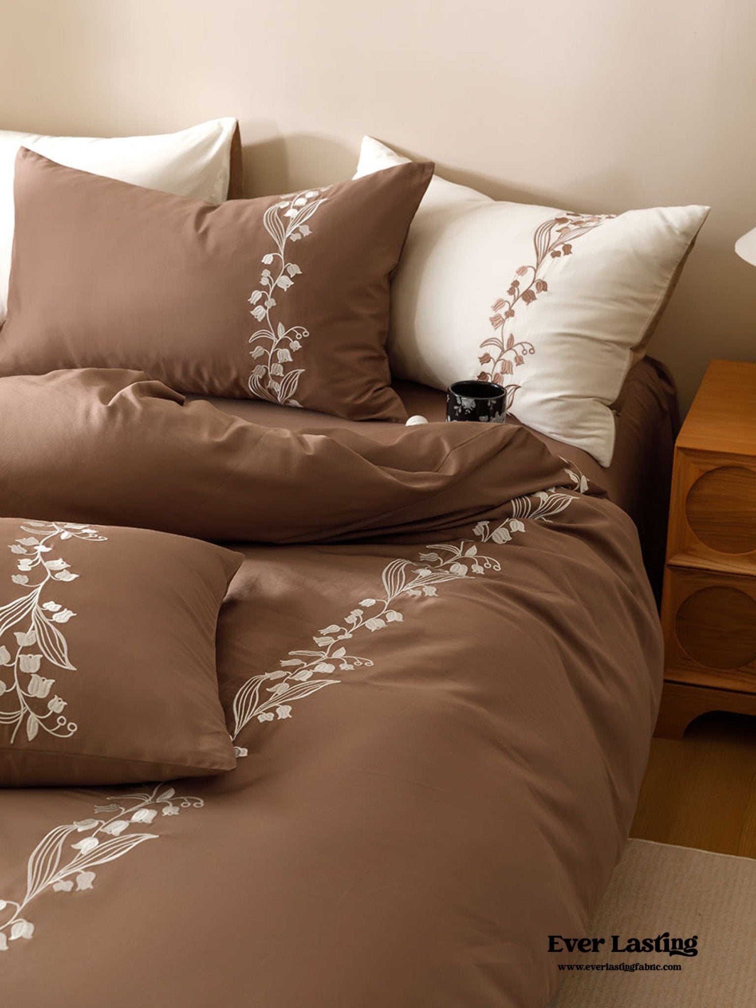 Lily of the Valley Embroidered Silky Bedding Set / Green - Ever Lasting