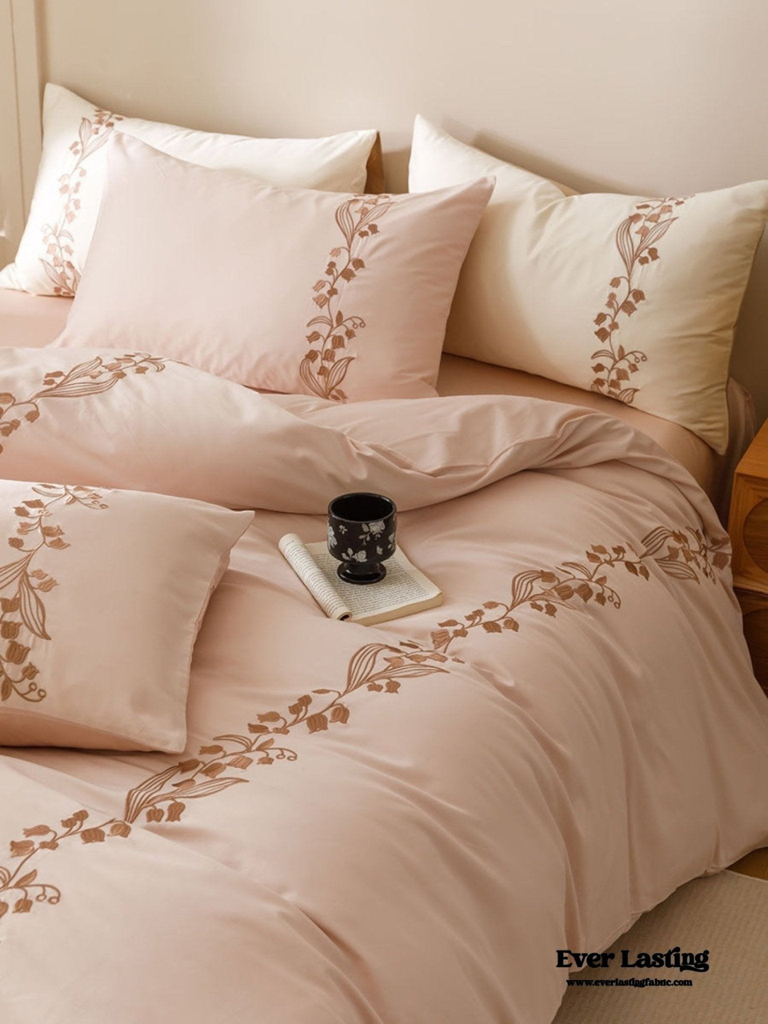 Lily of the Valley Embroidered Silky Bedding Set / Purple - Ever Lasting
