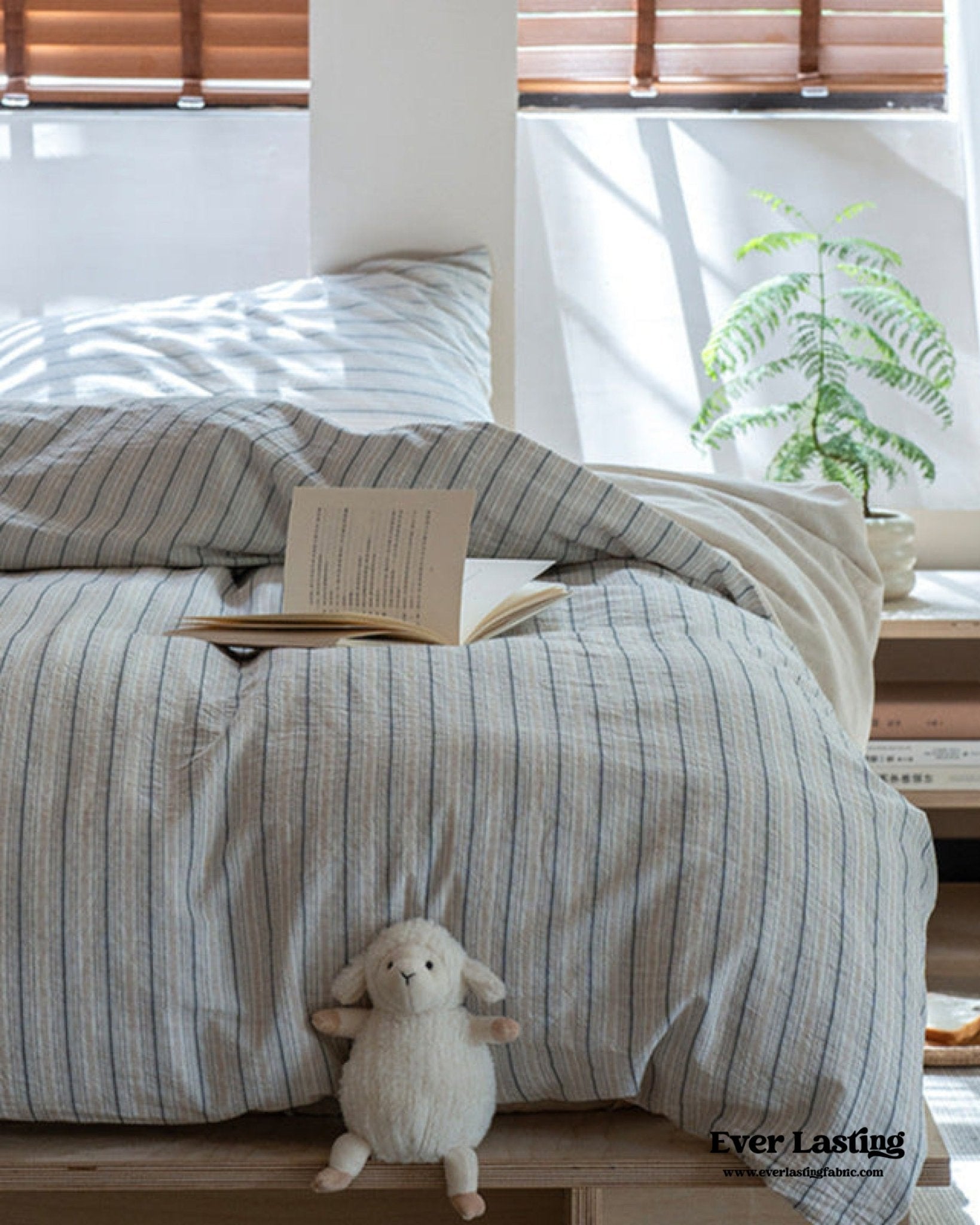 Lina Minimalist White Striped Bedding Set - Ever Lasting