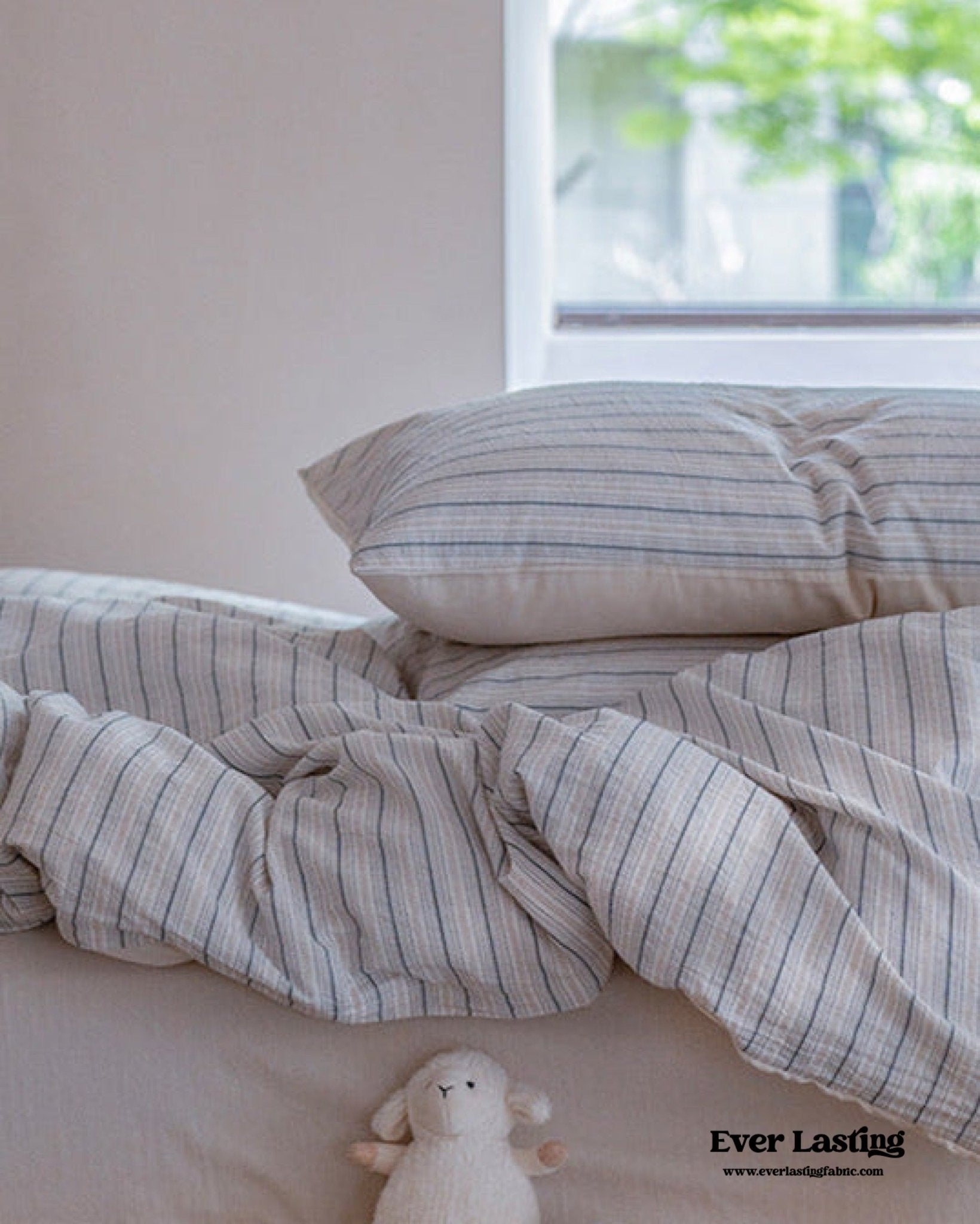 Lina Minimalist White Striped Bedding Set - Ever Lasting