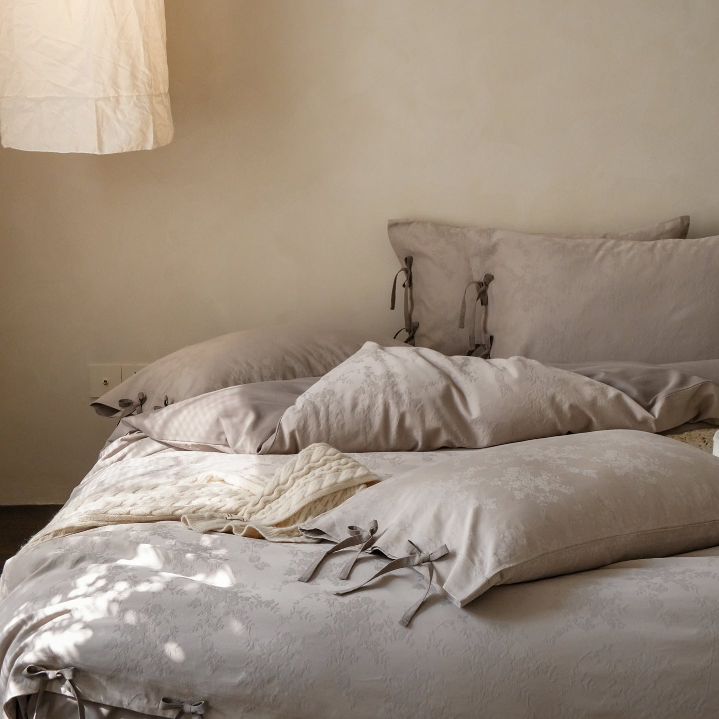 - Ever Lasting - Liora Ribbon Bow Tied Floral Bedding Set / Purple - Bedding Set - Ever Lasting