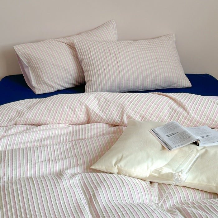 Logan Modern Pleated Striped Bedding Bundle - Ever Lasting