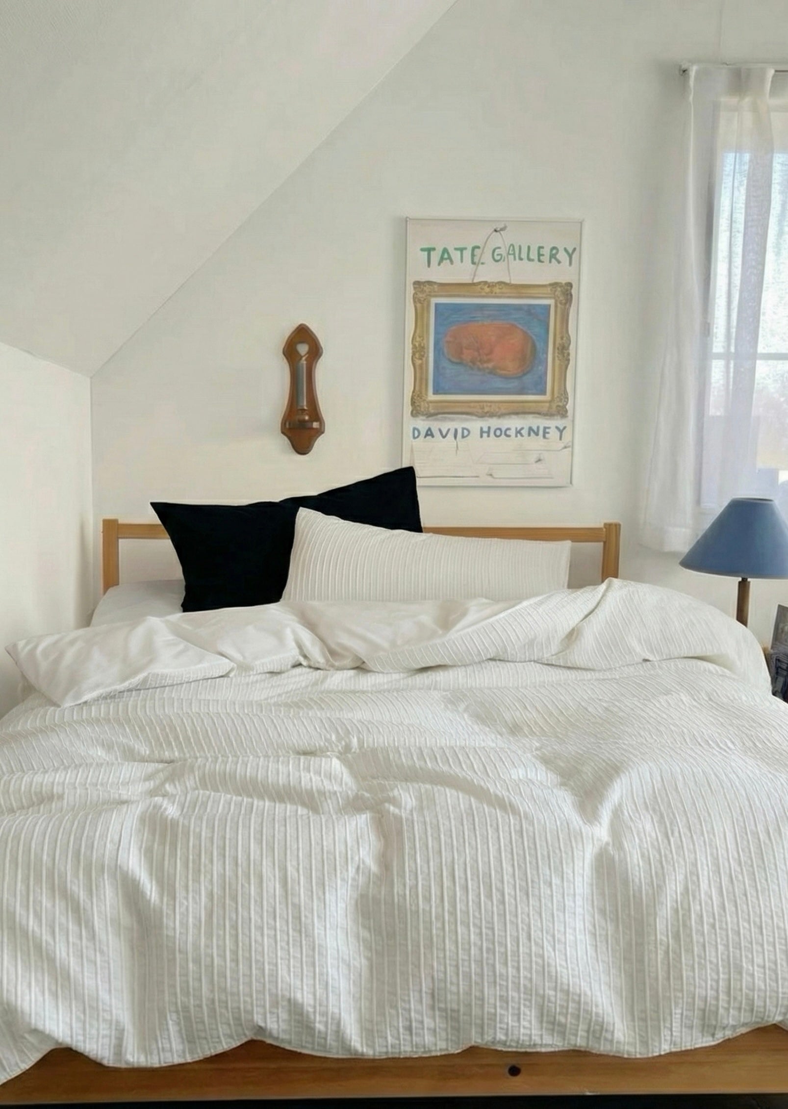 - Ever Lasting - Logan Modern Pleated Striped Small Room Bedding Set / White - Bedding Set - Ever Lasting