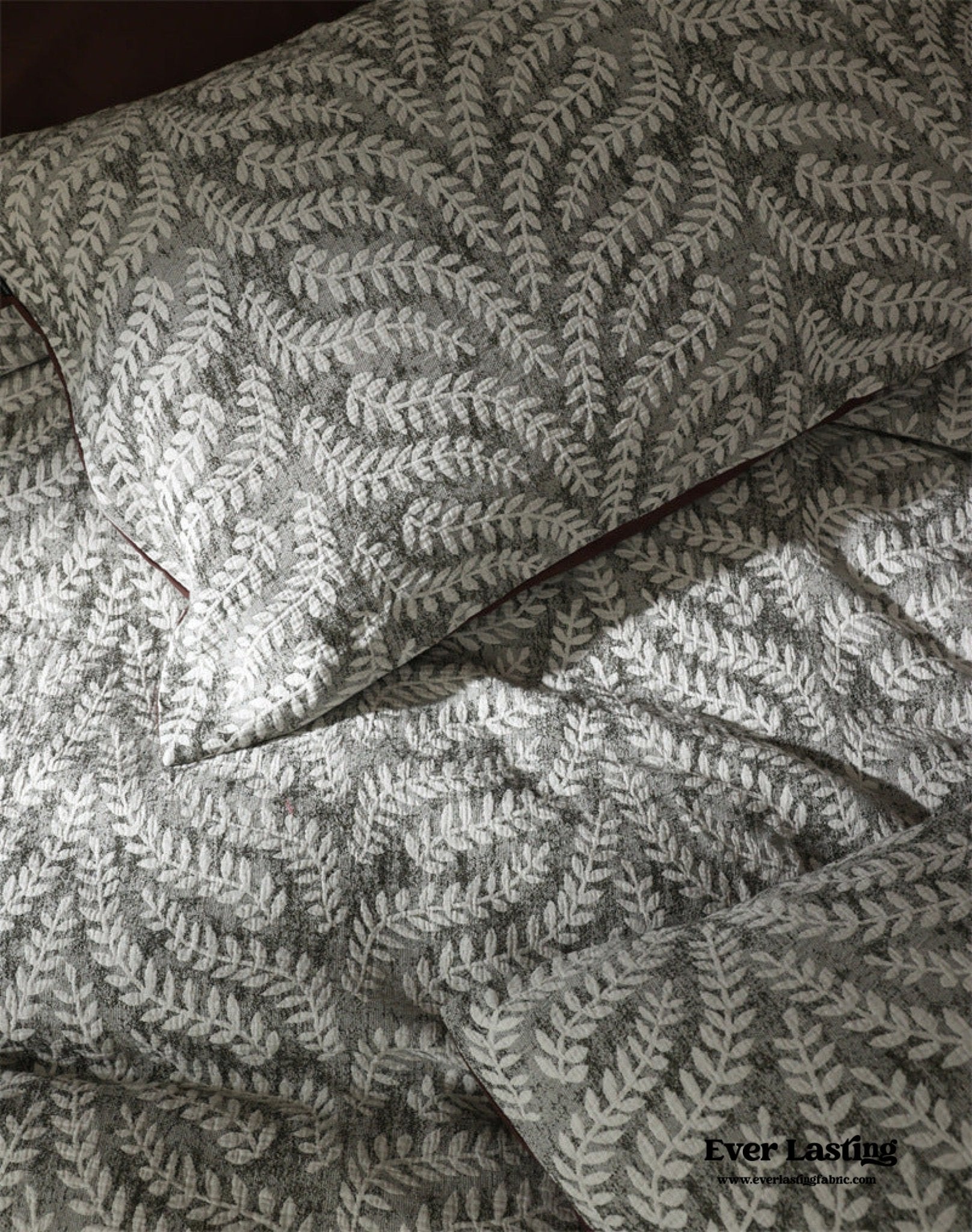 Lucien Silky Vintage Jacquard Bedding Set / Brown - Ever Lasting