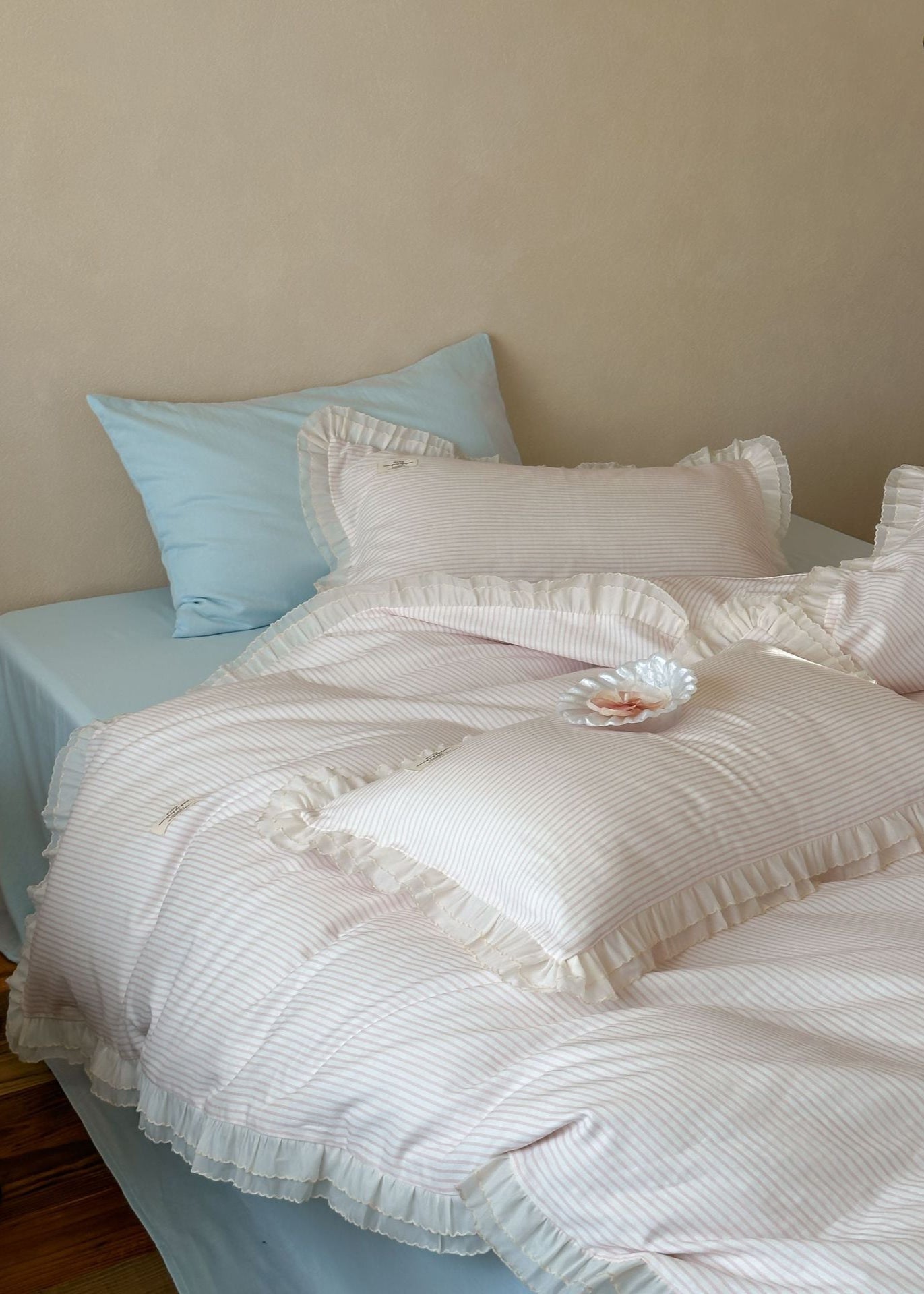 Mabel Lace Double Gauze Striped Bedding Set / Blue - Ever Lasting