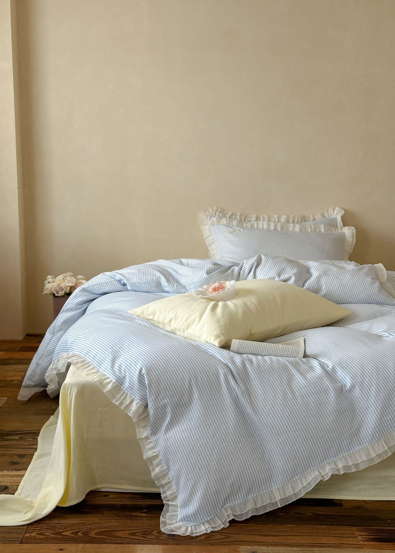 Mabel Lace Double Gauze Striped Bedding Set / Blue - Ever Lasting