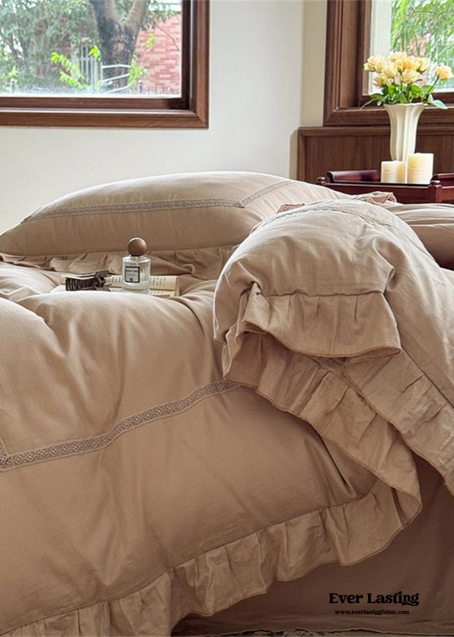 Madeleine Lace Double Gauze Ruffle Bedding Set / Brown - Ever Lasting