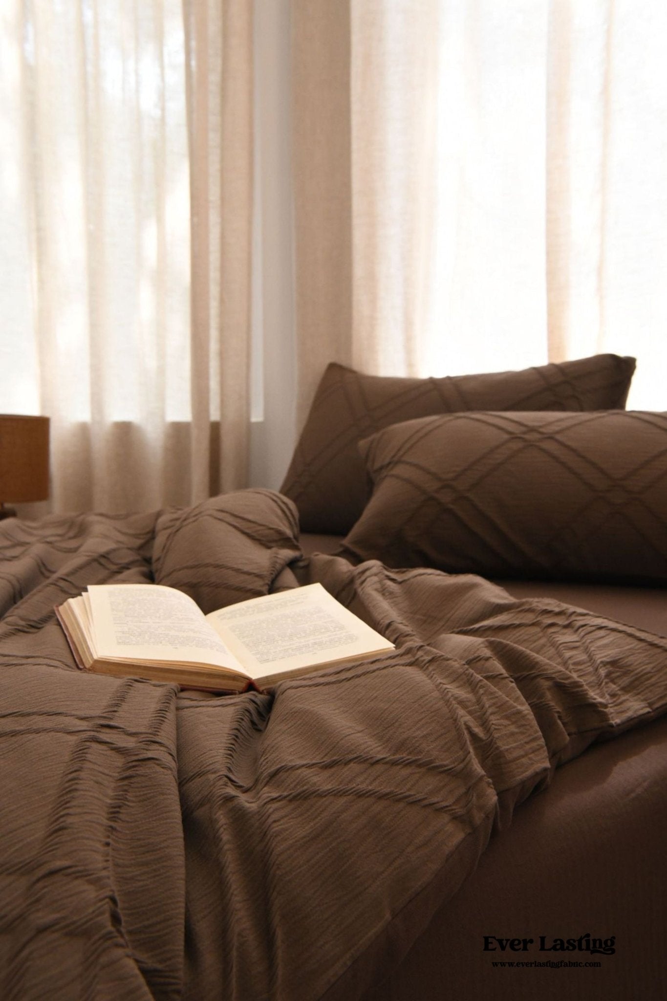 Millard Geometric Jacquard Bedding Bundle - Ever Lasting