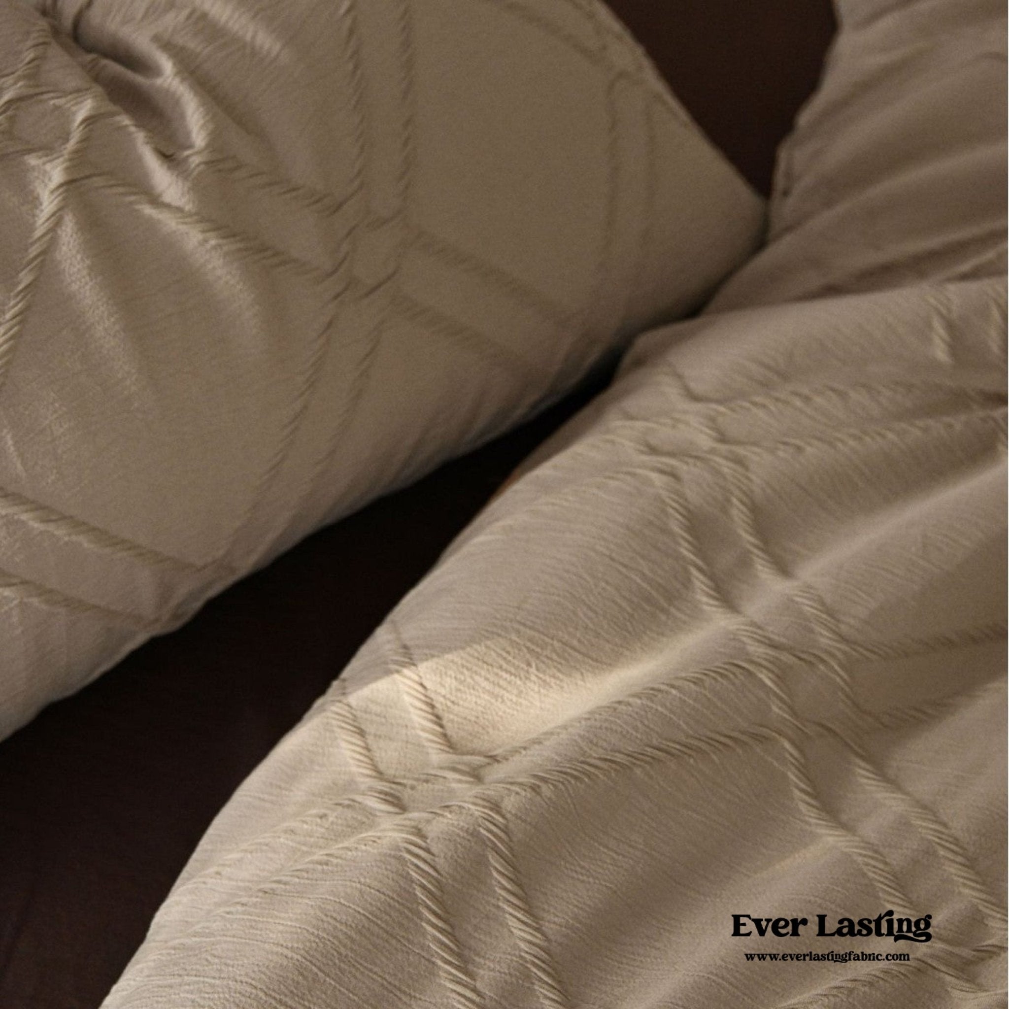 Millard Geometric Jacquard Bedding Set / Beige - Ever Lasting