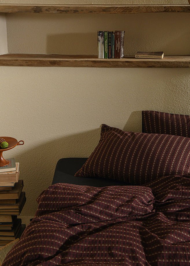 - Ever Lasting - Nathaniel Striped Jacquard Bedding Set / Black - Bedding Set - Ever Lasting