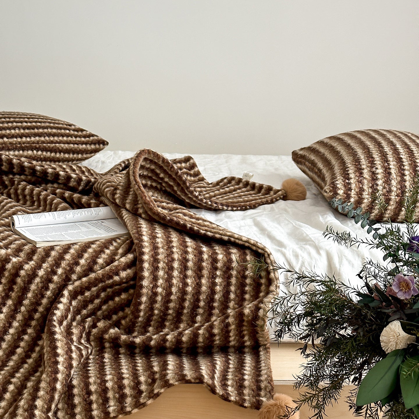 - Ever Lasting - Noelle Driftwood Stripe Velvet Throw / Green - Blanket - Ever Lasting