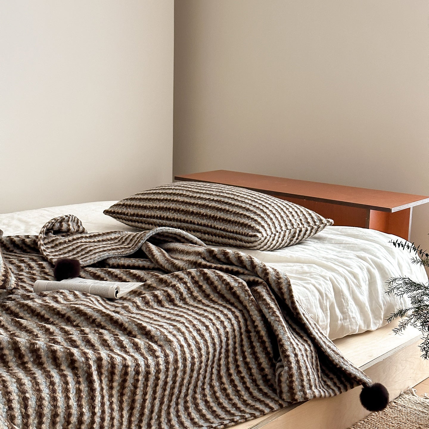 - Ever Lasting - Noelle Driftwood Stripe Velvet Throw / Green - Blanket - Ever Lasting