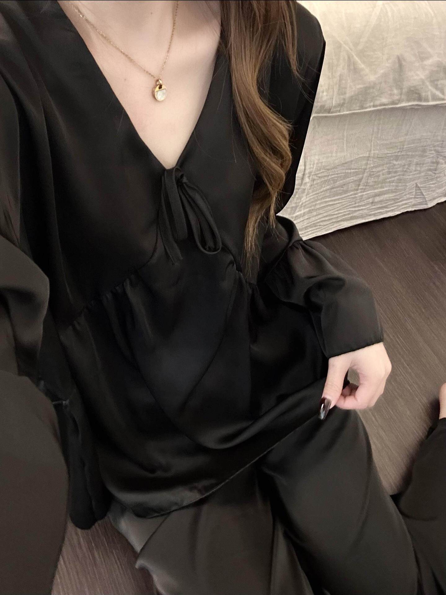 -Ever Lasting - Noira Silky Long-Sleeve Pajama Set / Black -Pajamas -Ever Lasting