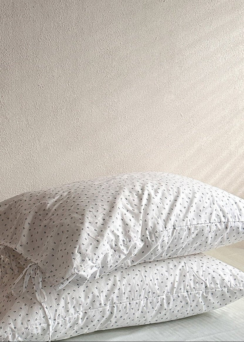- Ever Lasting - Paloma Striped Floral Bedding Set / White - Bedding Set - Ever Lasting
