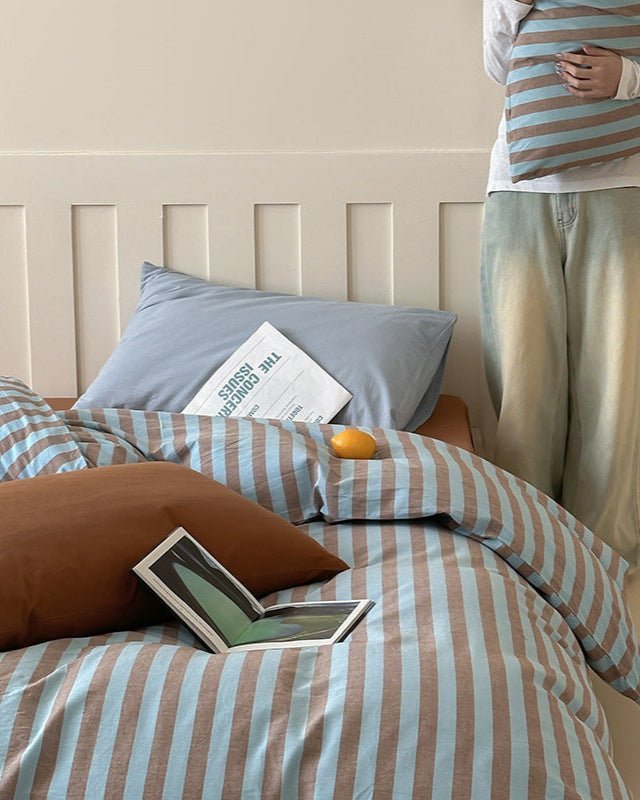- Ever Lasting - Parker Minimalist Striped Bedding Set / Blue & Brown - Bedding Set - Ever Lasting