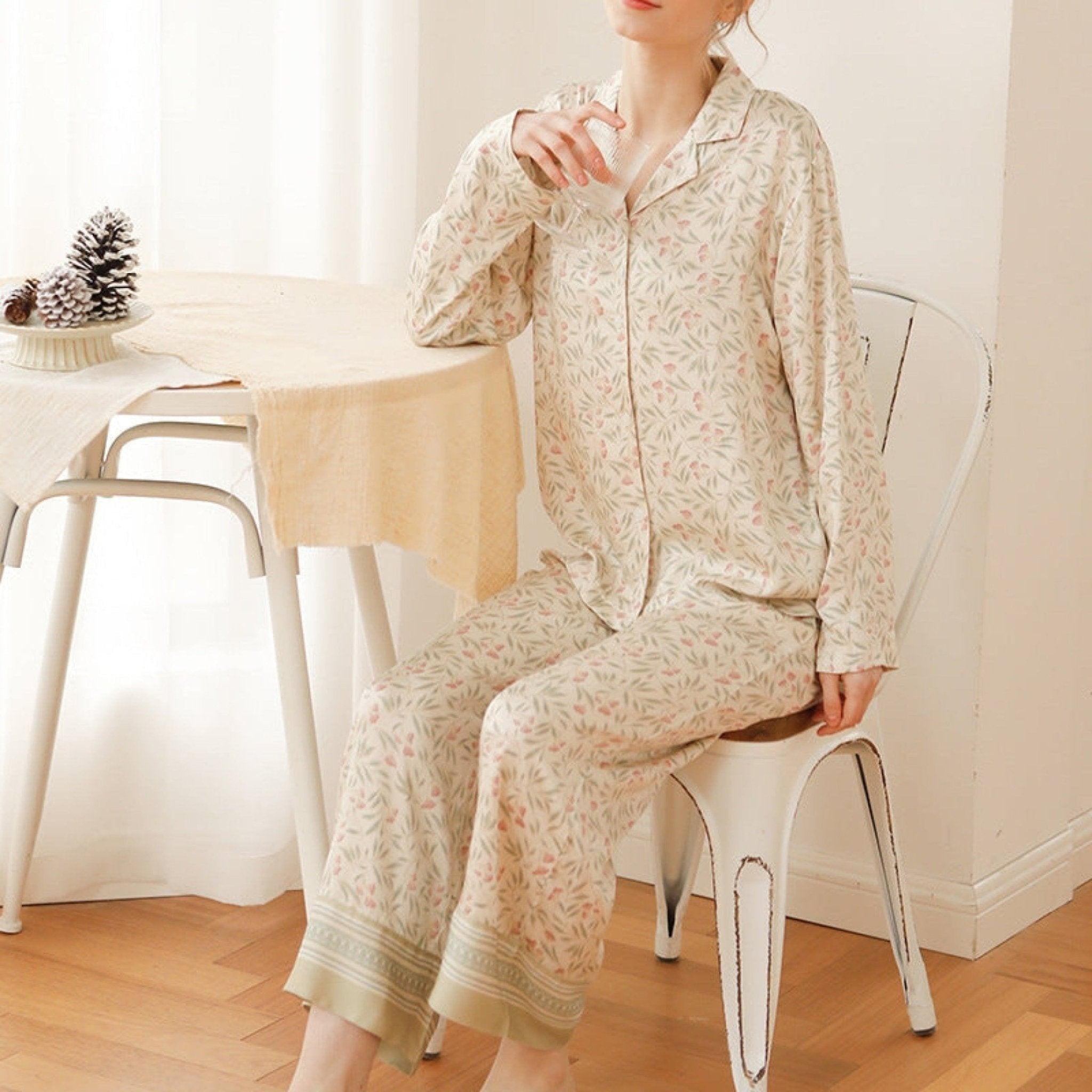 Pastoral Floral Short - Sleeve Long - Pants Pajama Set / Green - Ever Lasting