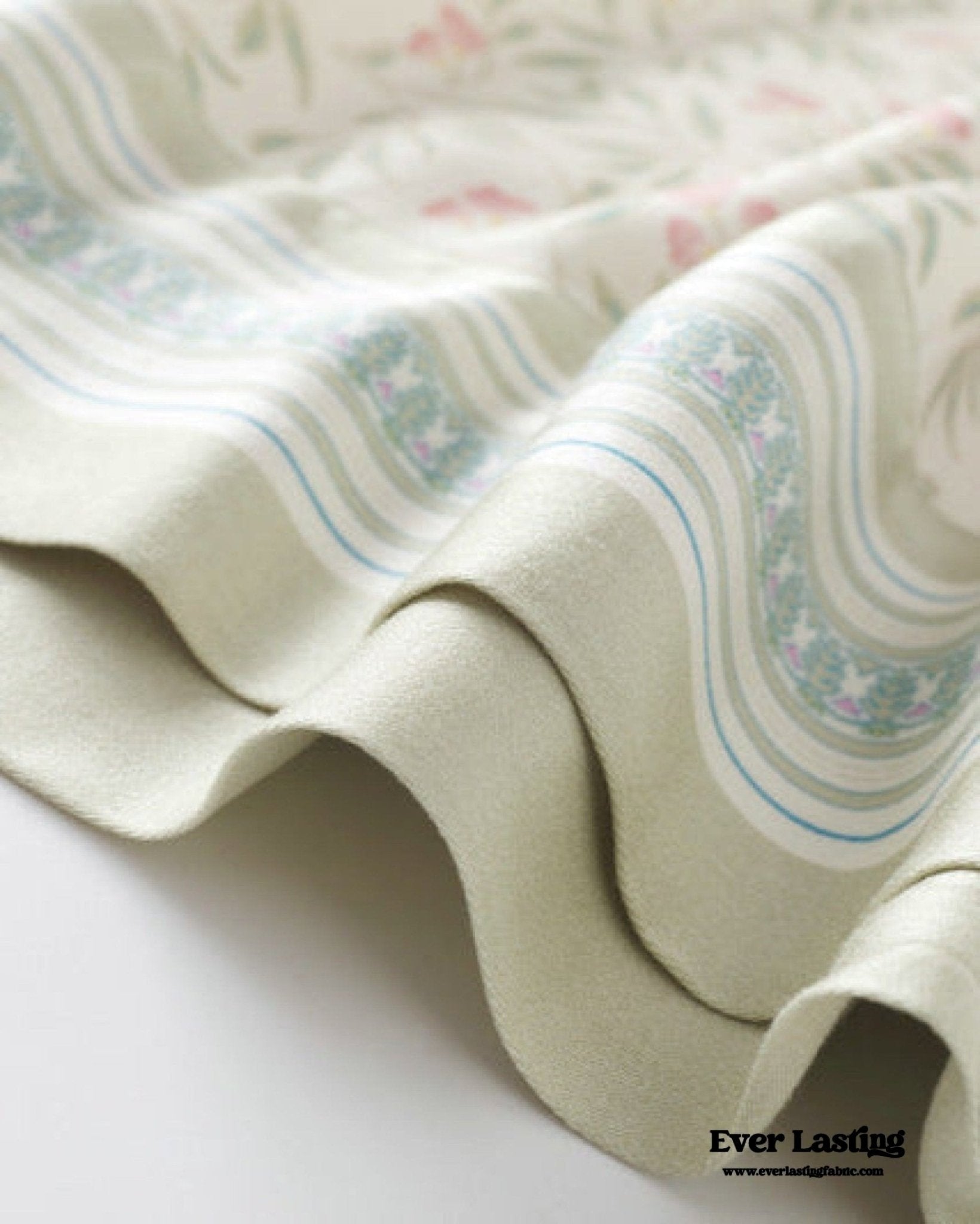 Pastoral Floral Short - Sleeve Long - Pants Pajama Set / Green - Ever Lasting