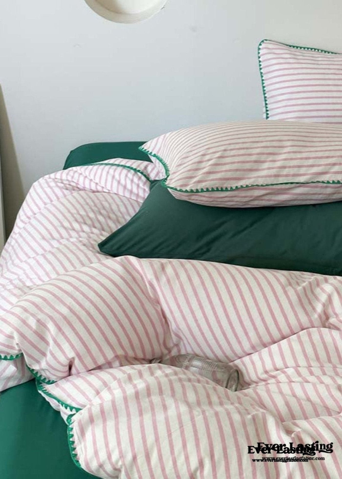 - Ever Lasting - Pepper Candy Stripe Small Room Bedding Set / Fuchsia - Bedding Set - Ever Lasting