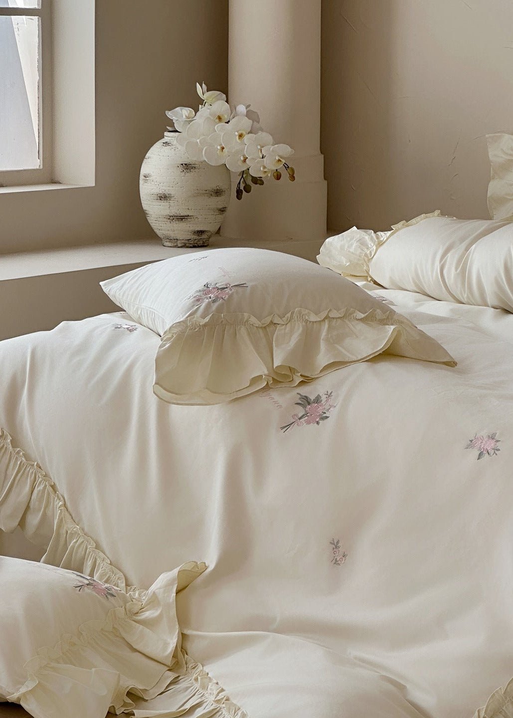 -Ever Lasting - Phoebe Embroidery Floral Bedding Set / Pink -Bedding Set -Ever Lasting