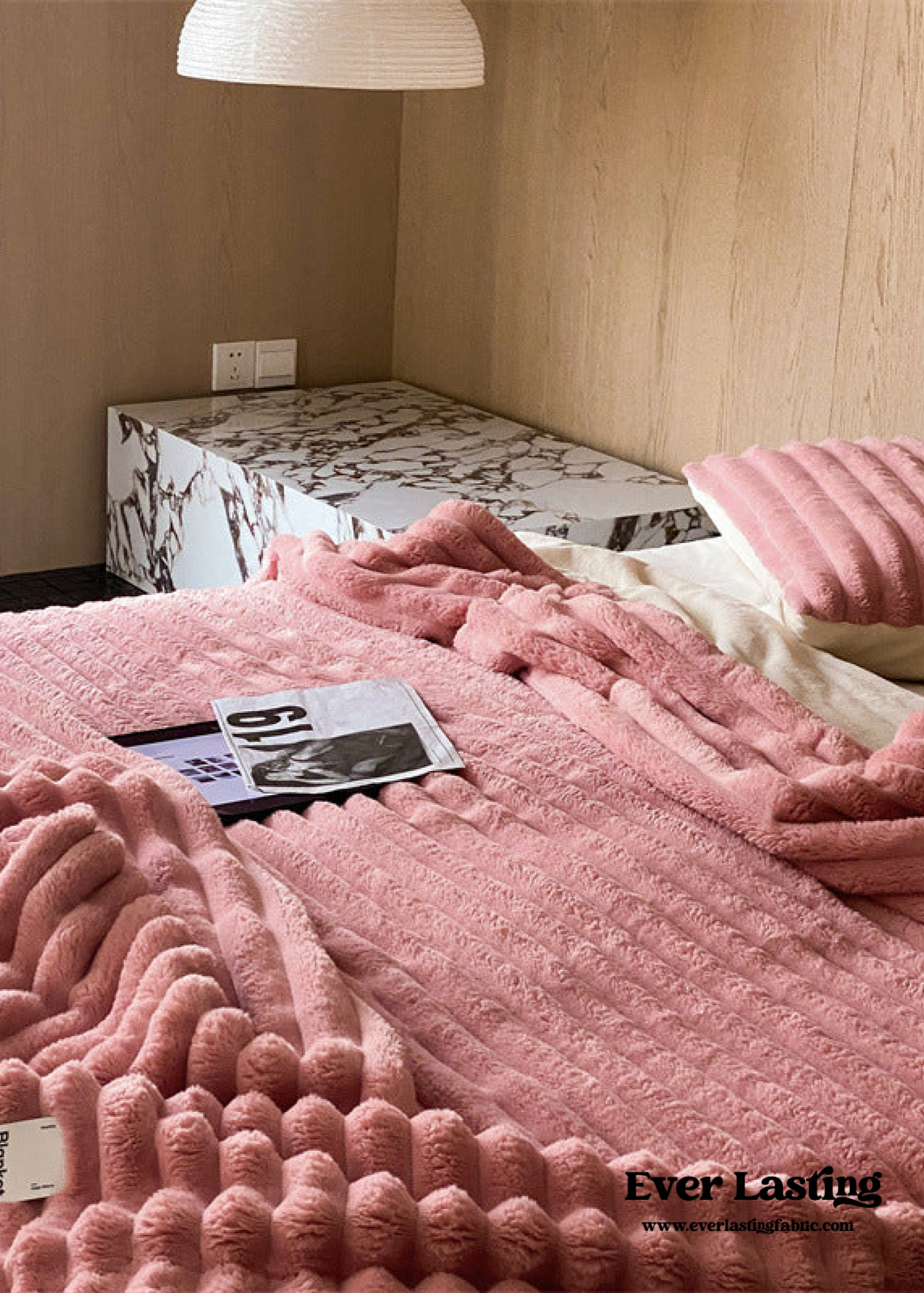 Plush Cozy Jacquard Blanket / Blue