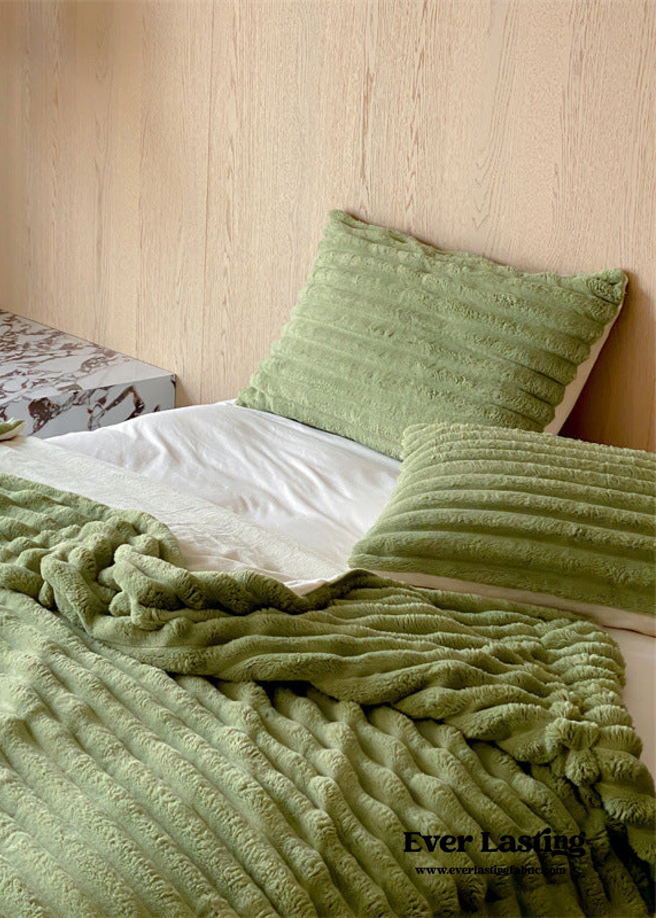 Plush Cozy Jacquard Blanket / Blue