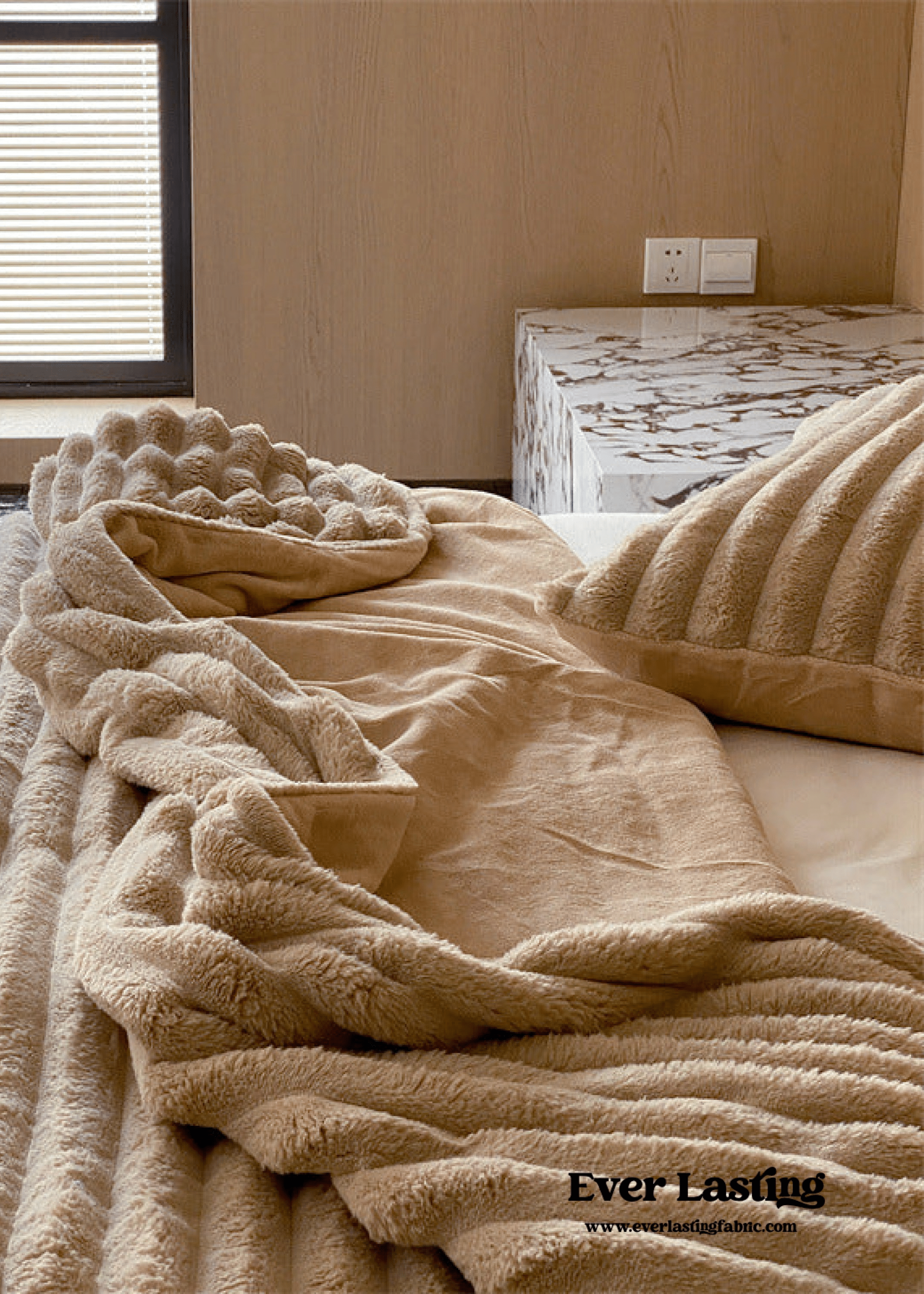 - Ever Lasting - Plush Cozy Jacquard Blanket / Blue - Blankets - Ever Lasting