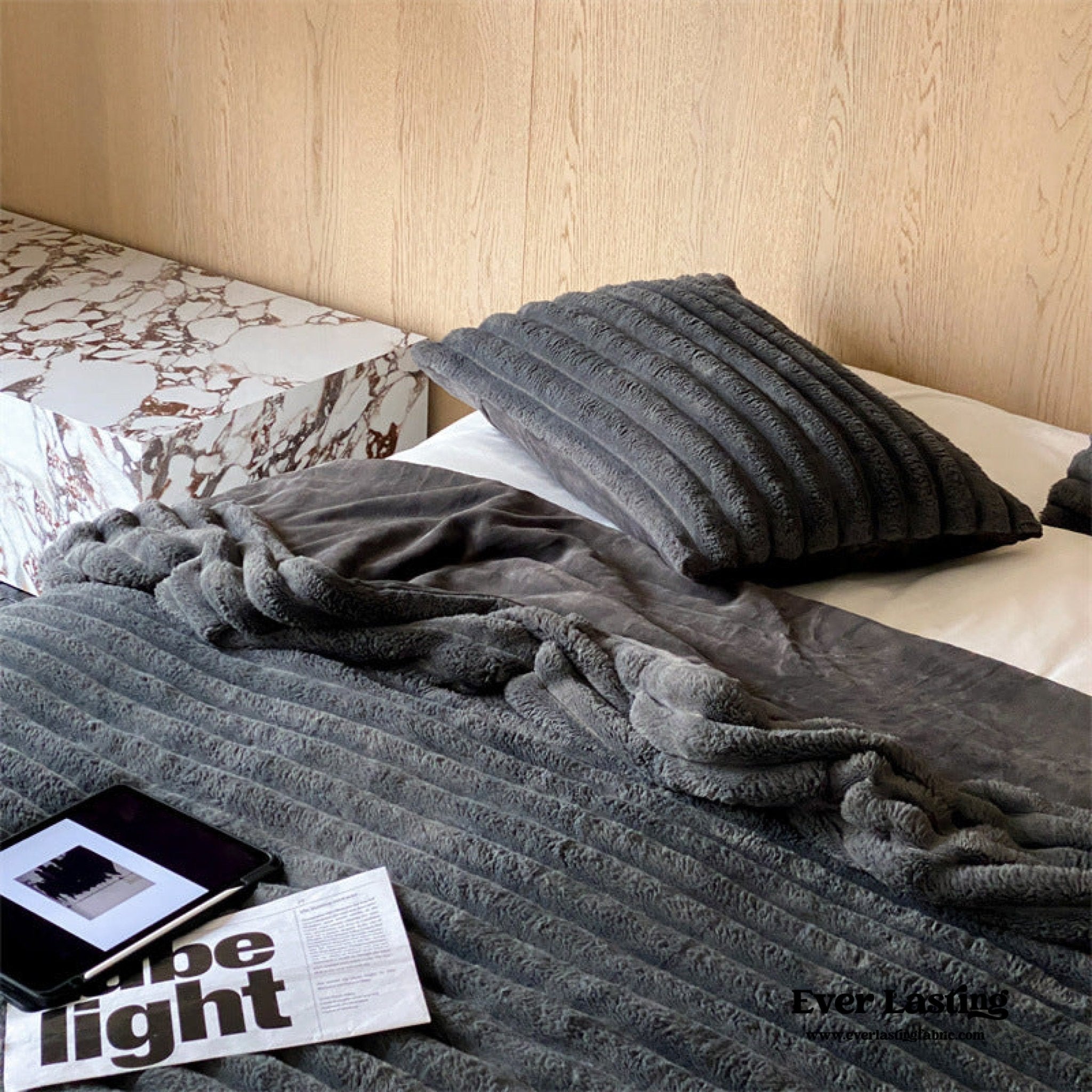 Plush Cozy Jacquard Blanket / Cream White - Ever Lasting