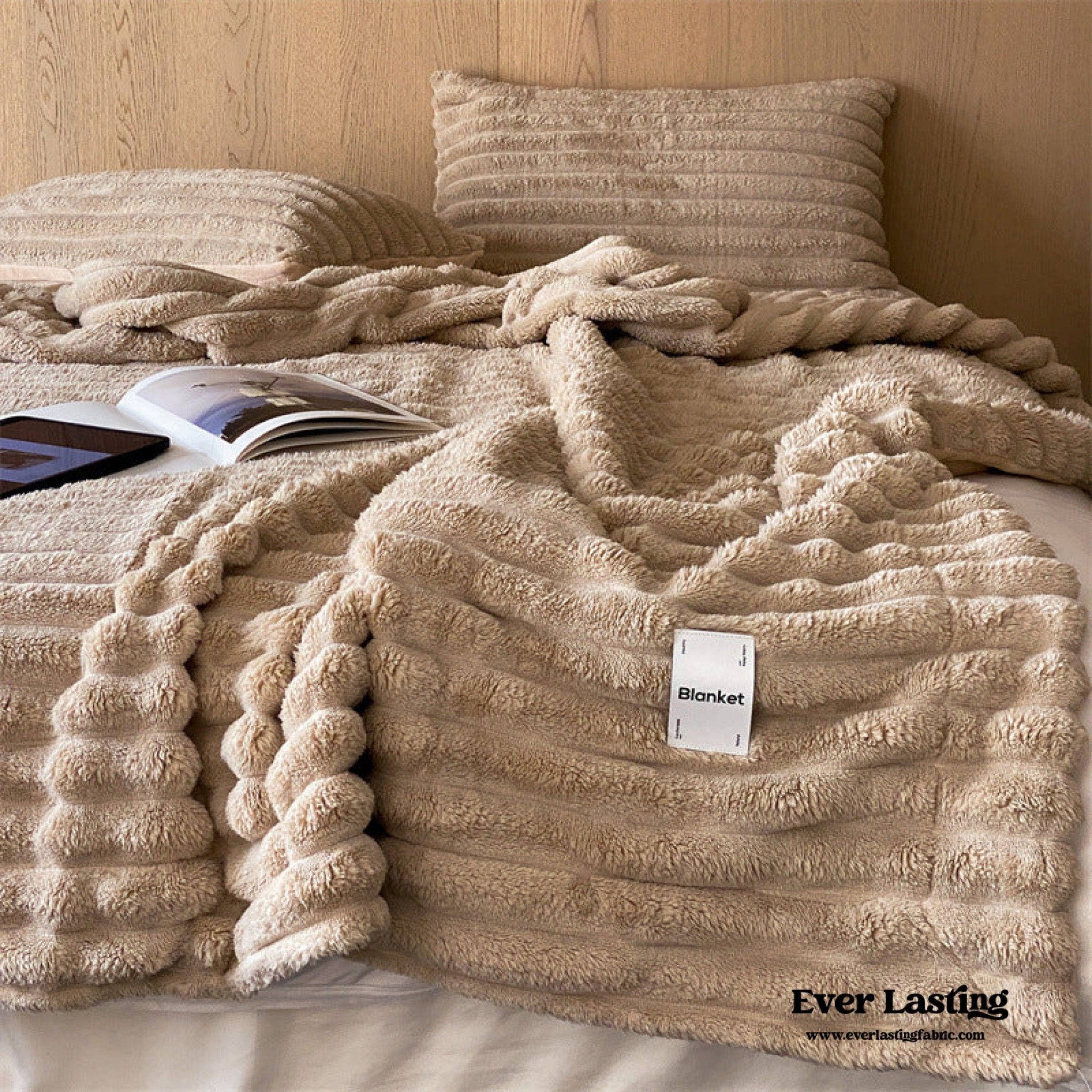 Plush Cozy Jacquard Blanket / Cream White - Ever Lasting