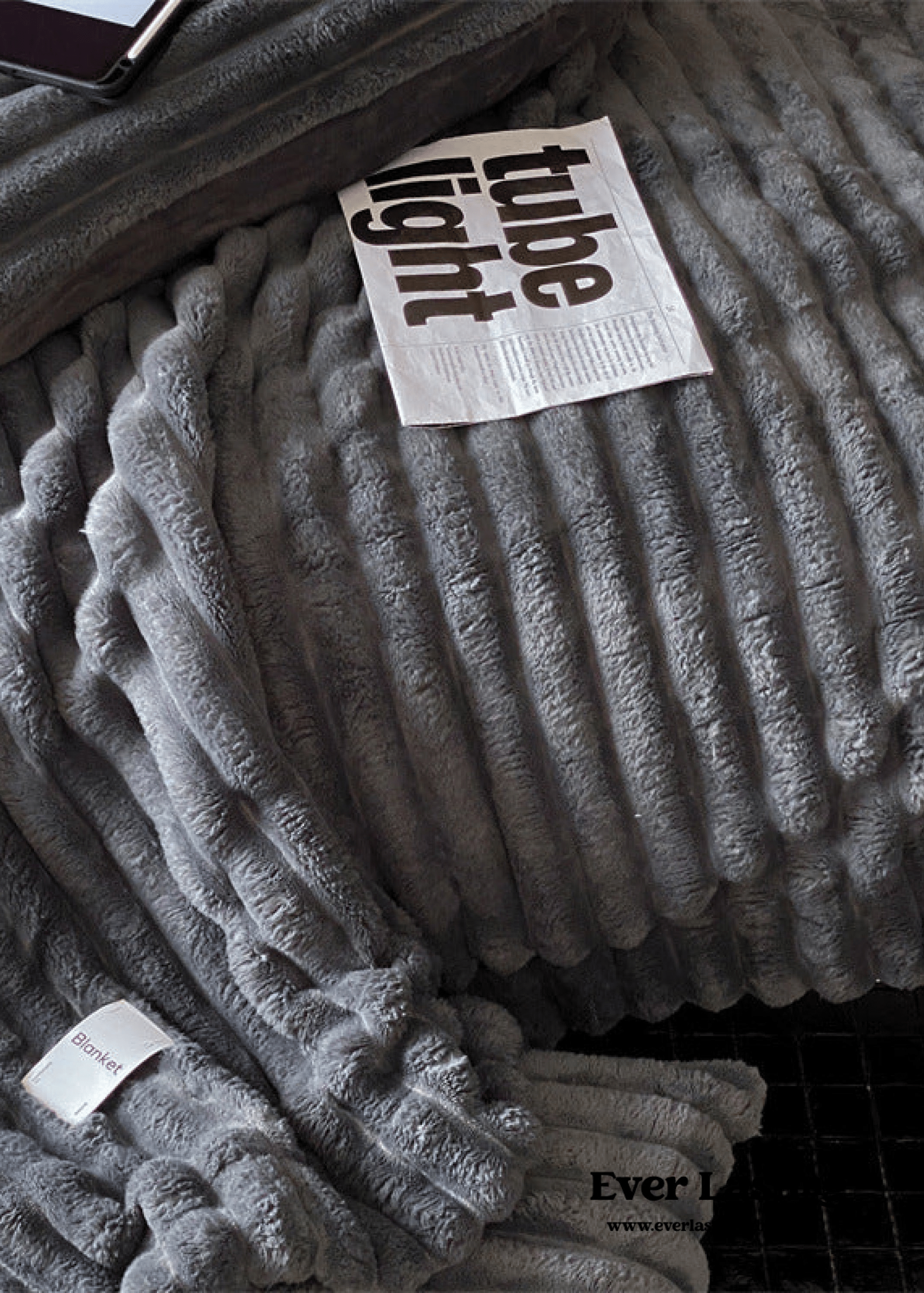 - Ever Lasting - Plush Cozy Jacquard Blanket / Cream White - Blankets - Ever Lasting