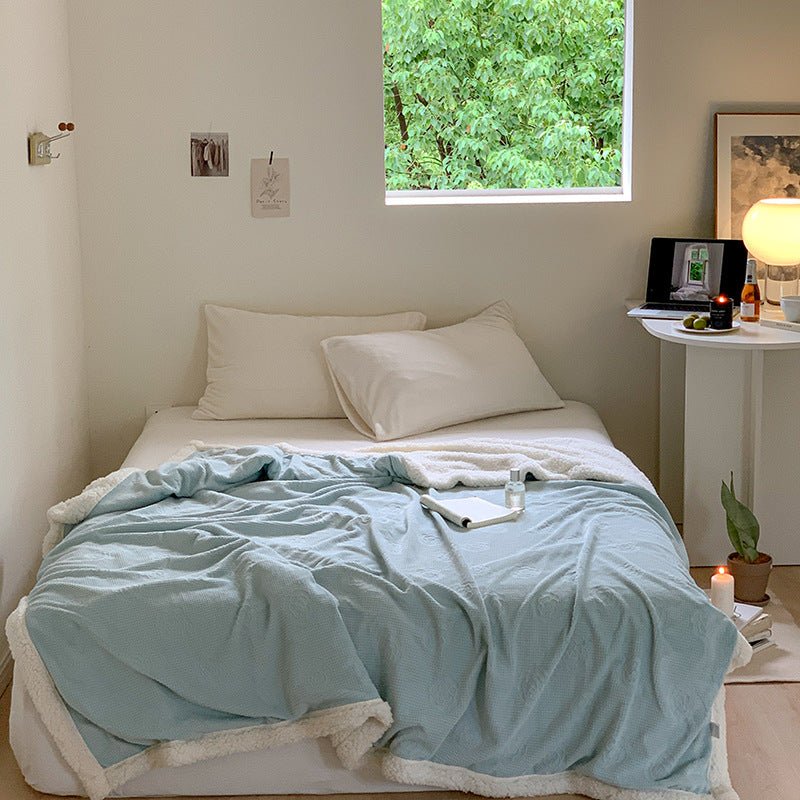 - Ever Lasting - Plush Fleece Floral Blanket / Off White - Blankets - Ever Lasting