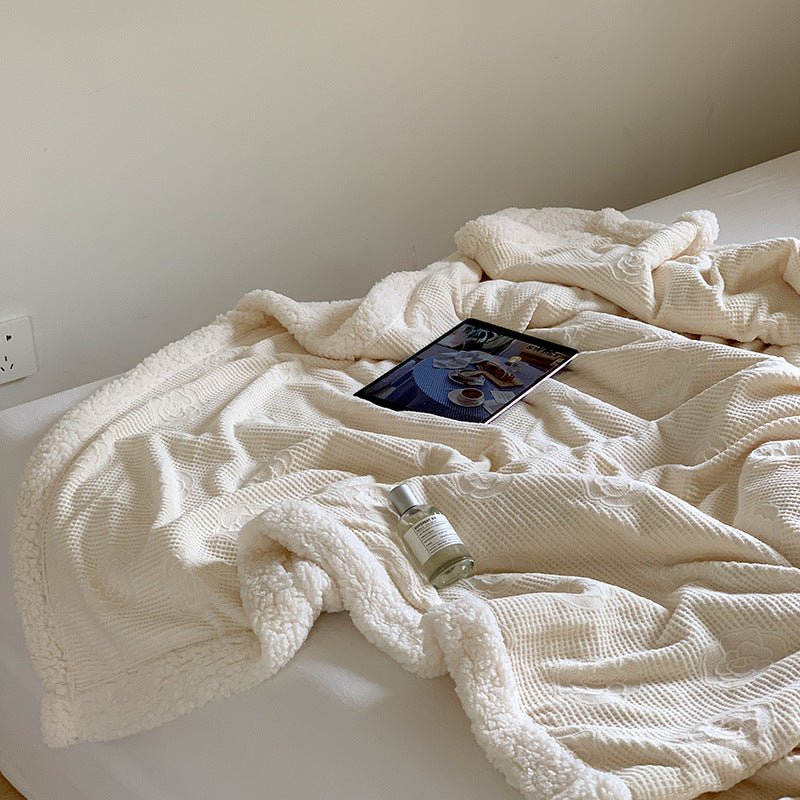 - Ever Lasting - Plush Fleece Floral Blanket / Off White - Blankets - Ever Lasting