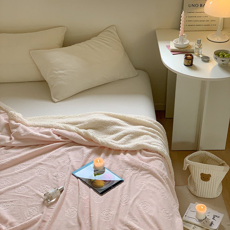 - Ever Lasting - Plush Fleece Floral Blanket / Off White - Blankets - Ever Lasting