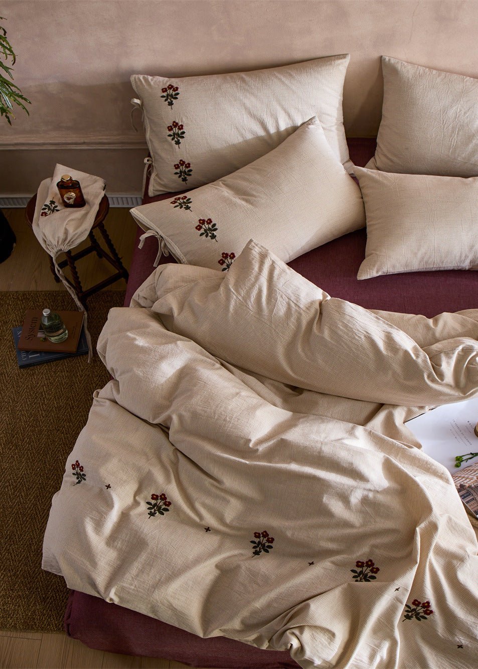 - Ever Lasting - Rowan Jacquard Striped Floral Bedding Bundle - Bedding Set - Ever Lasting