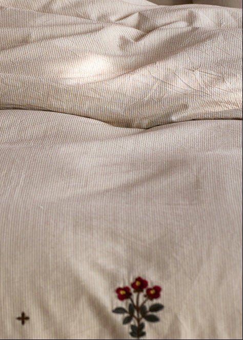 - Ever Lasting - Rowan Jacquard Striped Floral Bedding Bundle - Bedding Set - Ever Lasting