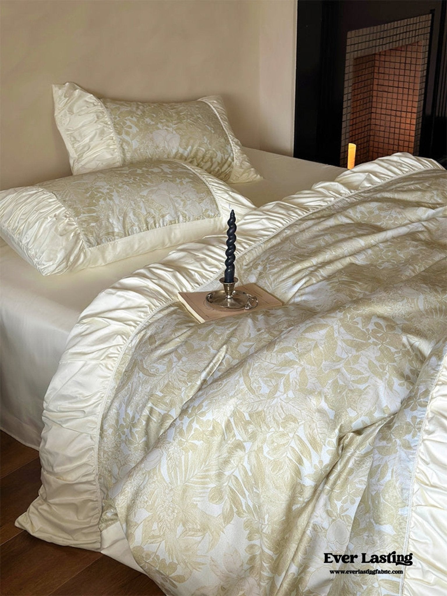 Royal Floral Ruffle Bedding Set / Pink - Ever Lasting