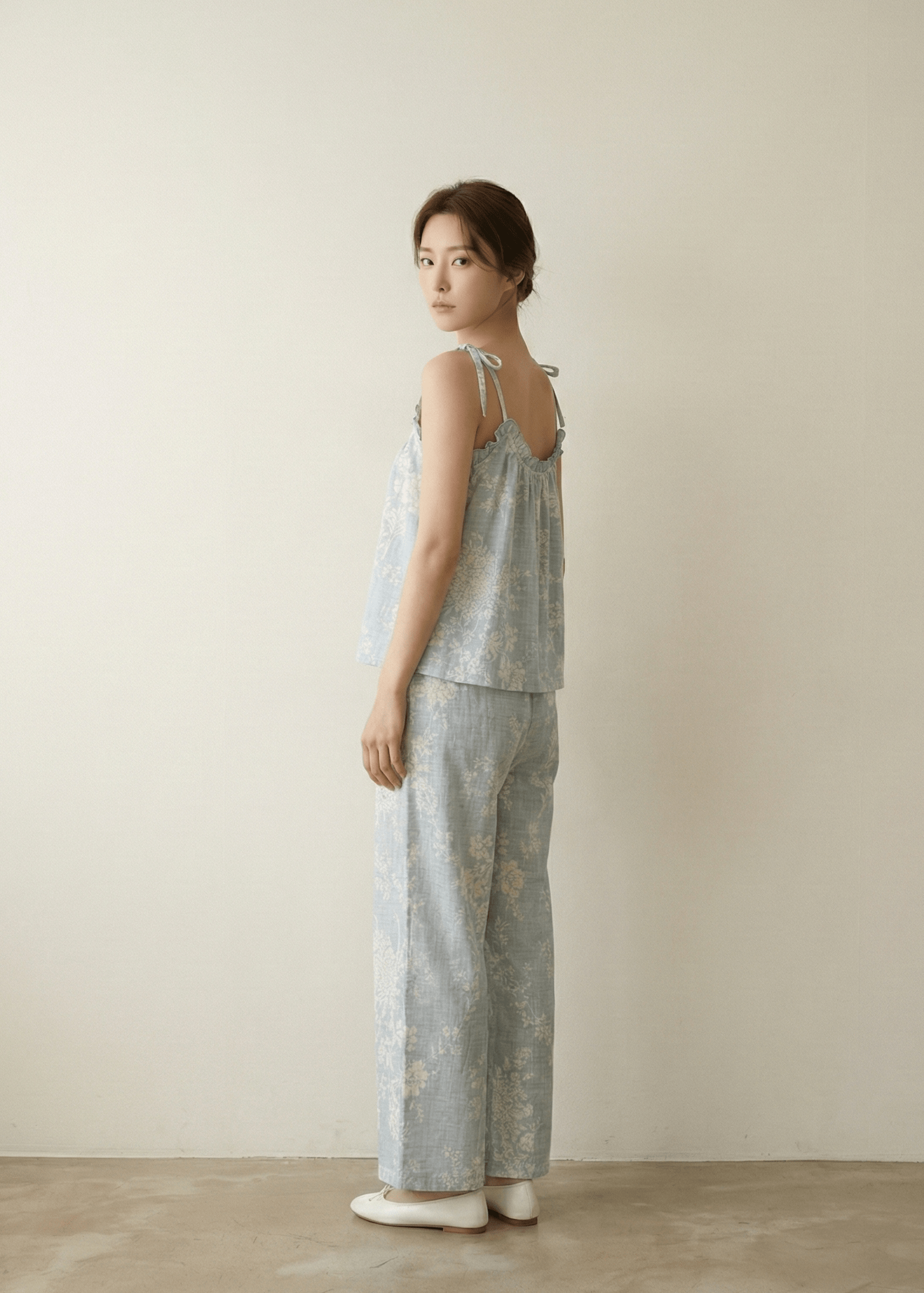 - Ever Lasting - Sabine Sleeveless & Long - Pant Floral Pajama Set / Blue - Pajamas - Ever Lasting
