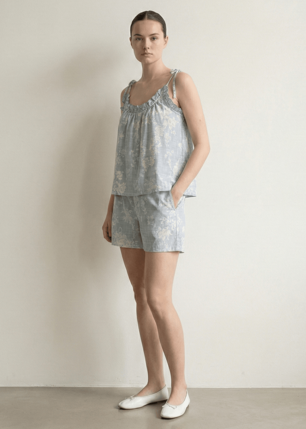- Ever Lasting - Sabine Sleeveless & Shorts Floral Pajama Set / Brown - Pajamas - Ever Lasting