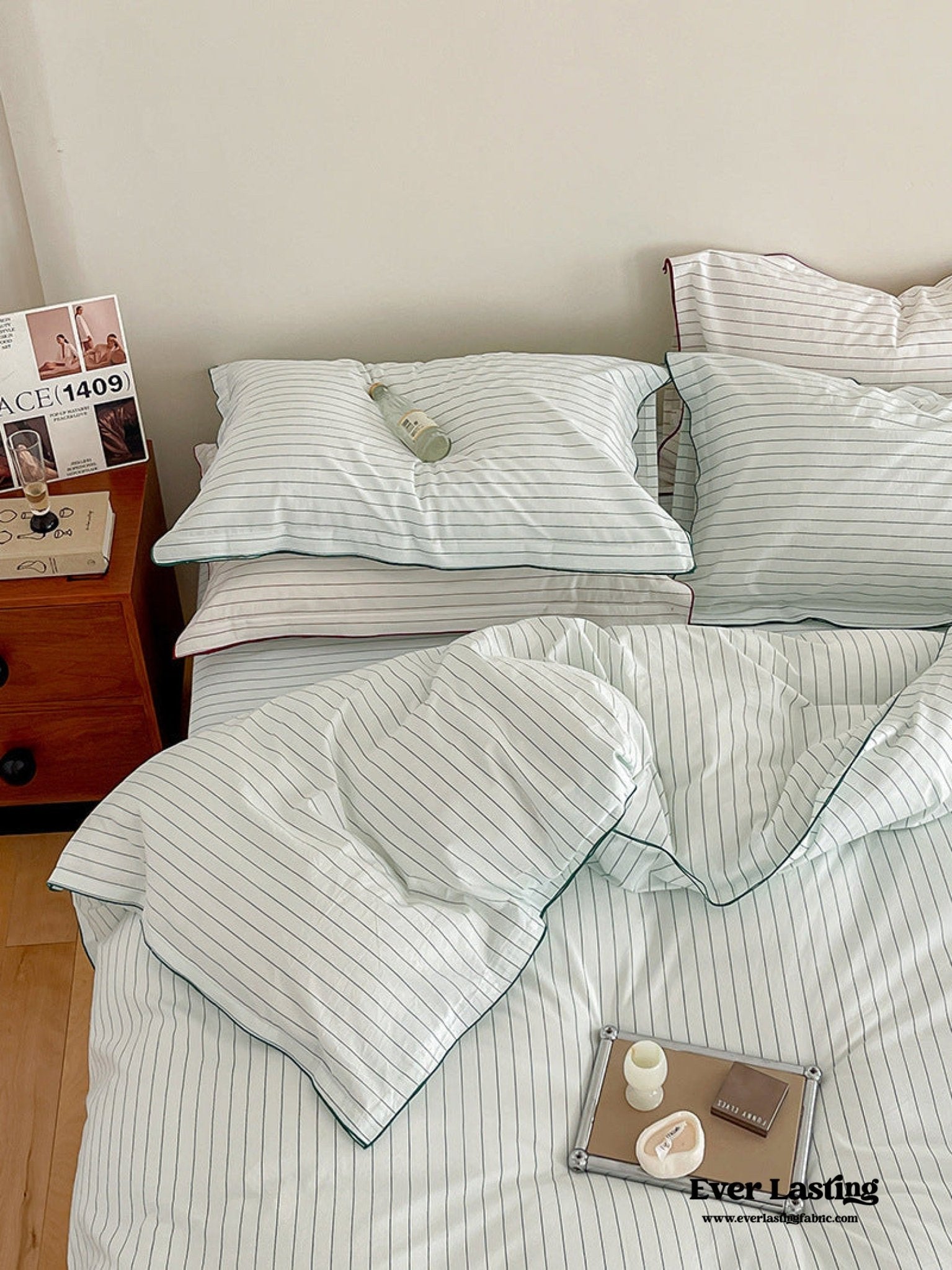 Scandinavian Overlock Striped Bedding Set / White + Green - Ever Lasting