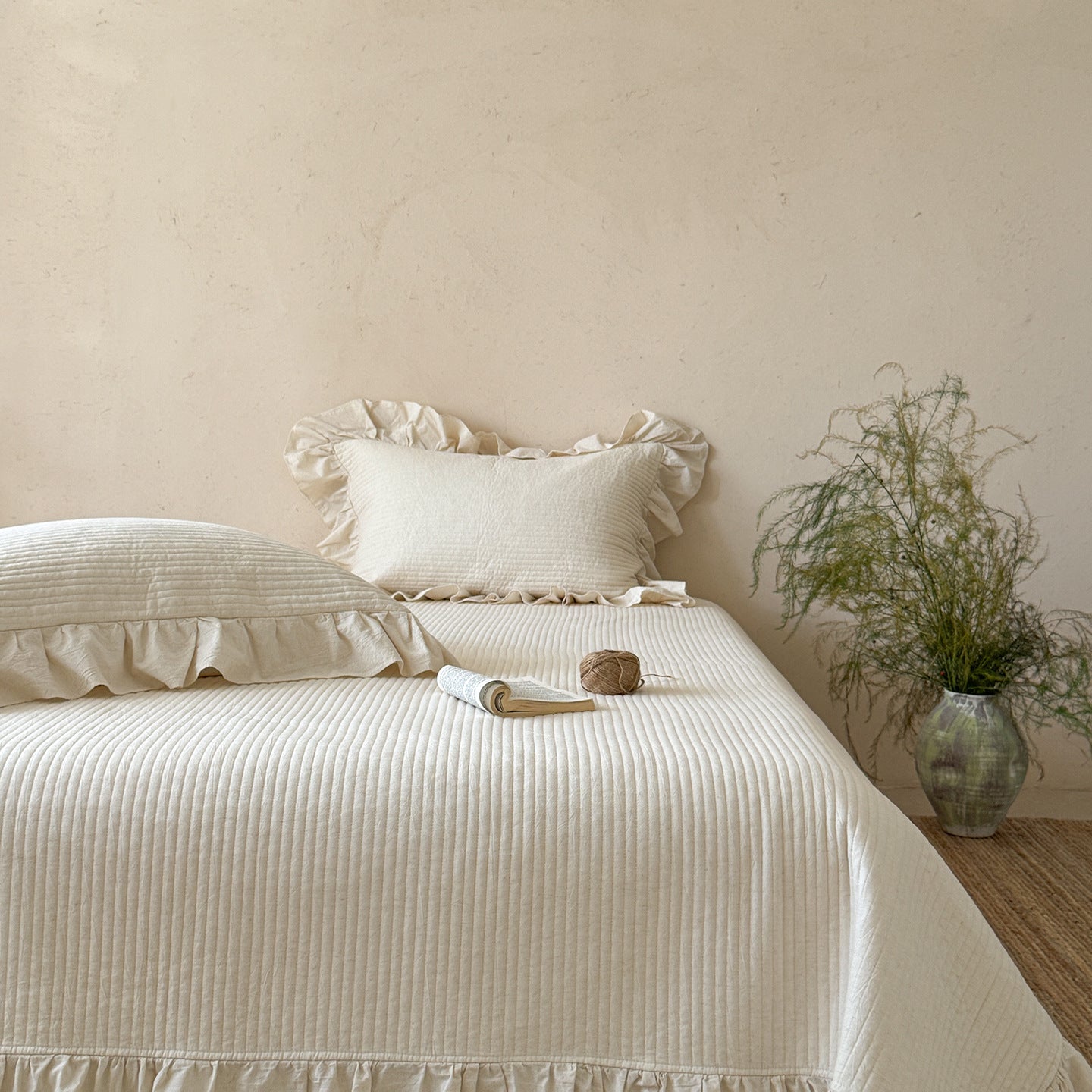 - Ever Lasting - Seraphina Floral Ruffle Bedding Set / Brown - Bedding Set - Ever Lasting