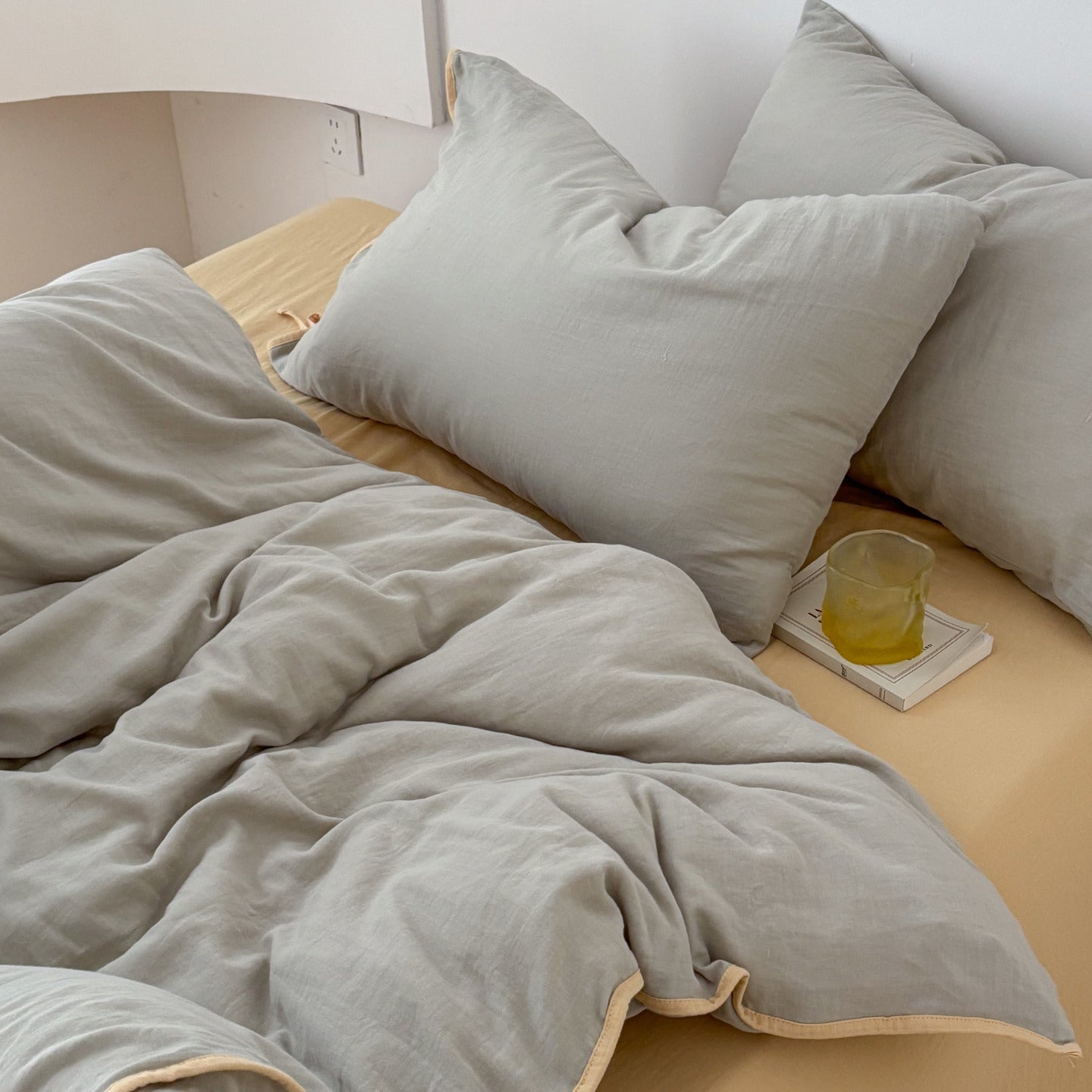 - Ever Lasting - Serena Ribbon Tied Bedding Set / Pink - Bedding Set - Ever Lasting