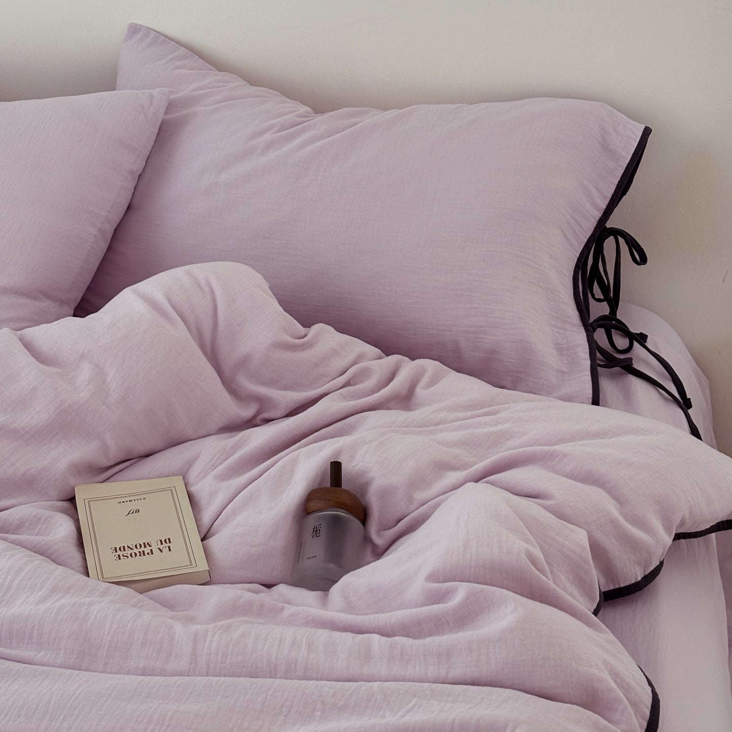 - Ever Lasting - Serena Ribbon Tied Bedding Set / Pink - Bedding Set - Ever Lasting