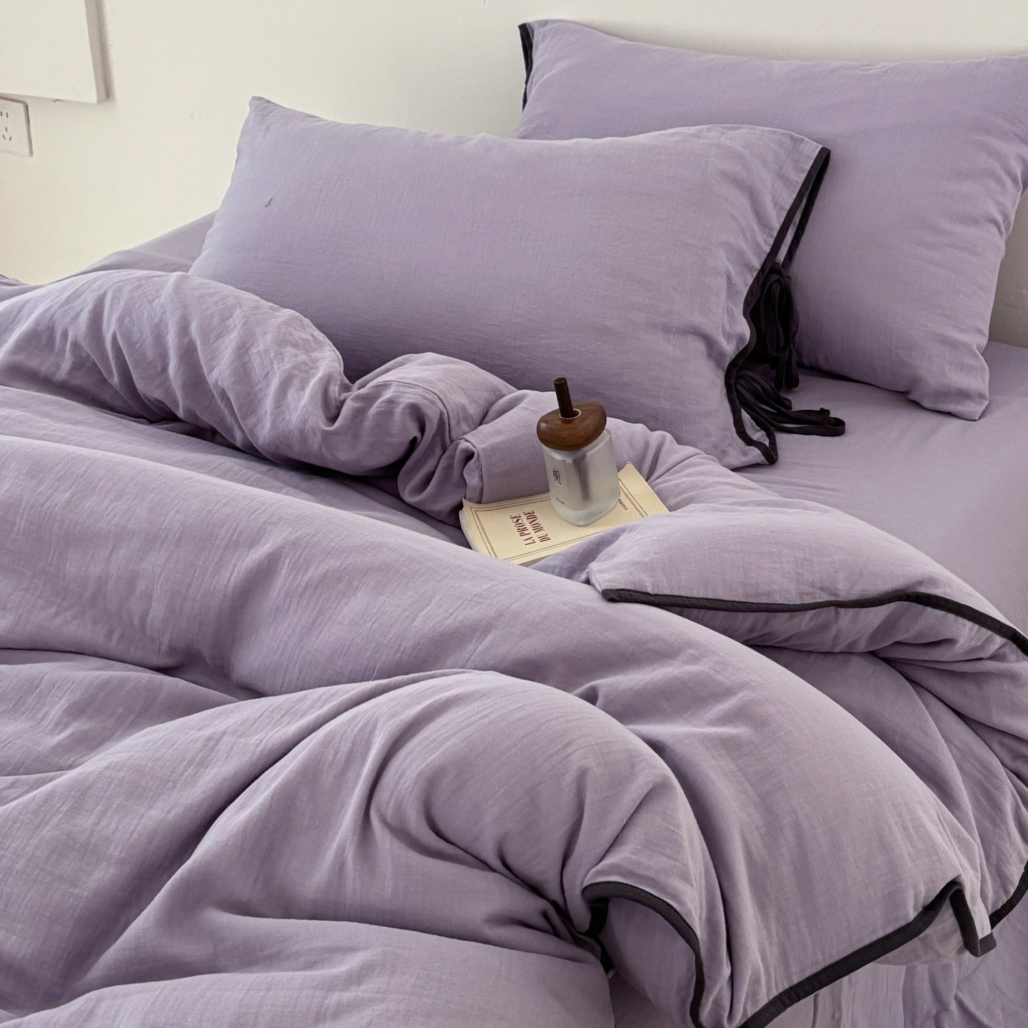 - Ever Lasting - Serena Ribbon Tied Bedding Set / Pink - Bedding Set - Ever Lasting