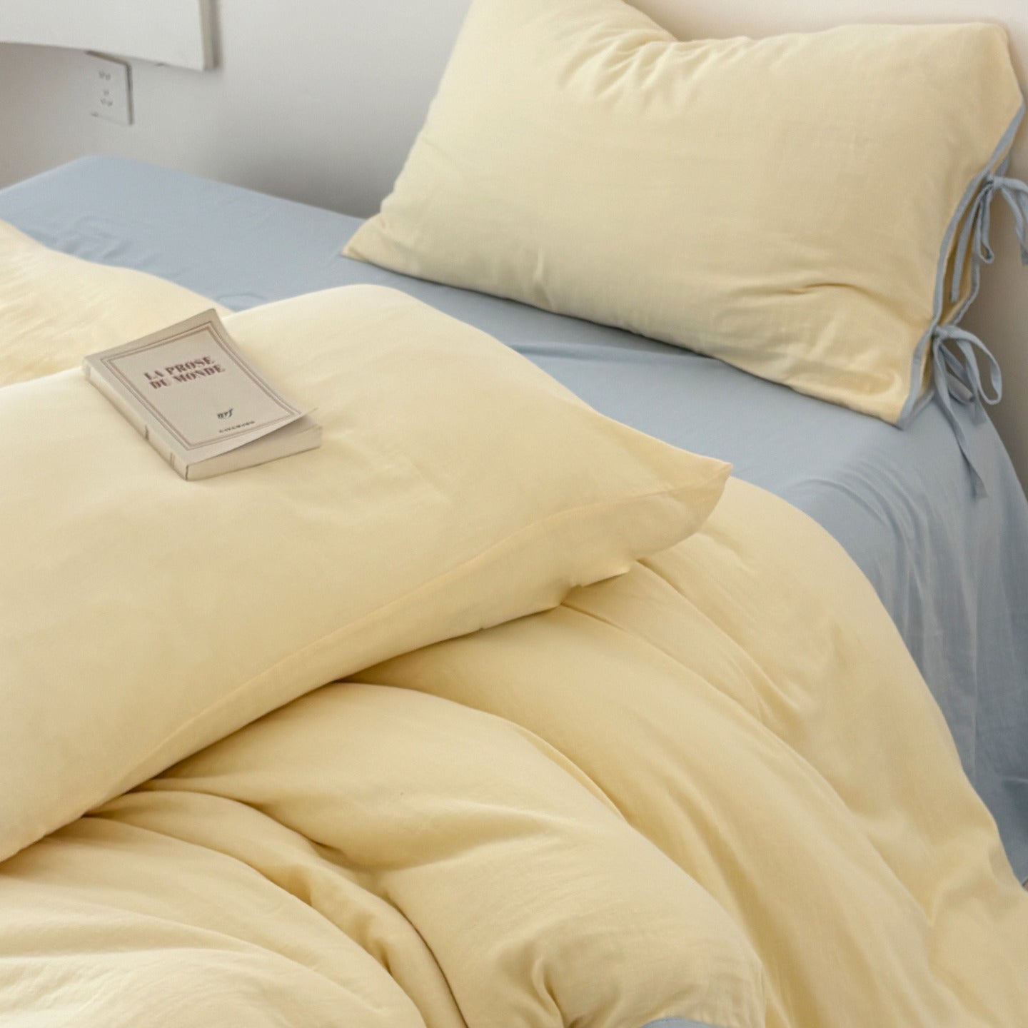 - Ever Lasting - Serena Ribbon Tied Bedding Set / Pink - Bedding Set - Ever Lasting