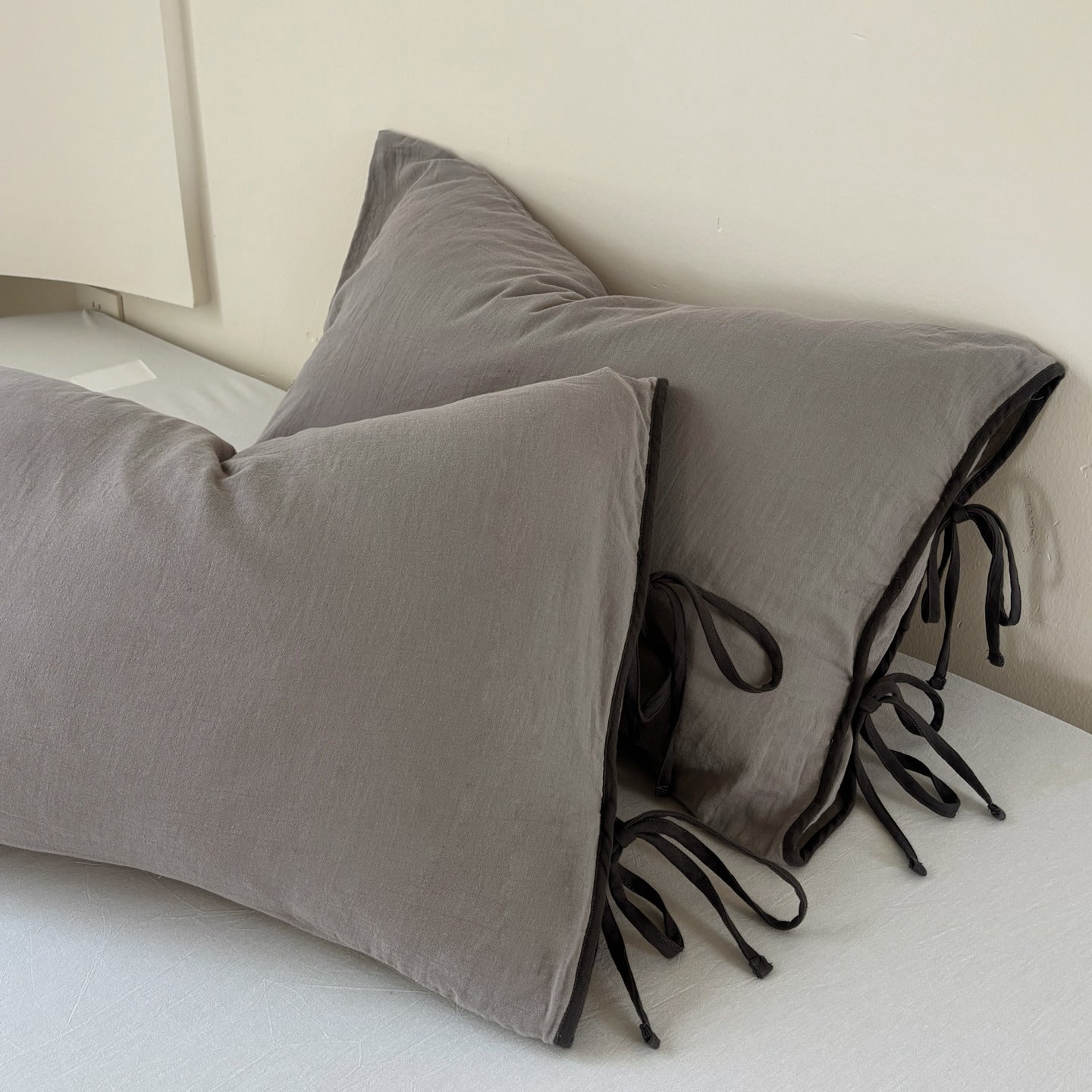 - Ever Lasting - Serena Ribbon Tied Pillowcases / Blue - Pillowcases - Ever Lasting