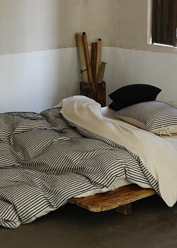 - Ever Lasting - Silas Striped Jacquard Bedding Set / White - Bedding Set - Ever Lasting