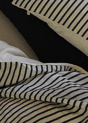 - Ever Lasting - Silas Striped Jacquard Bedding Set / White - Bedding Set - Ever Lasting