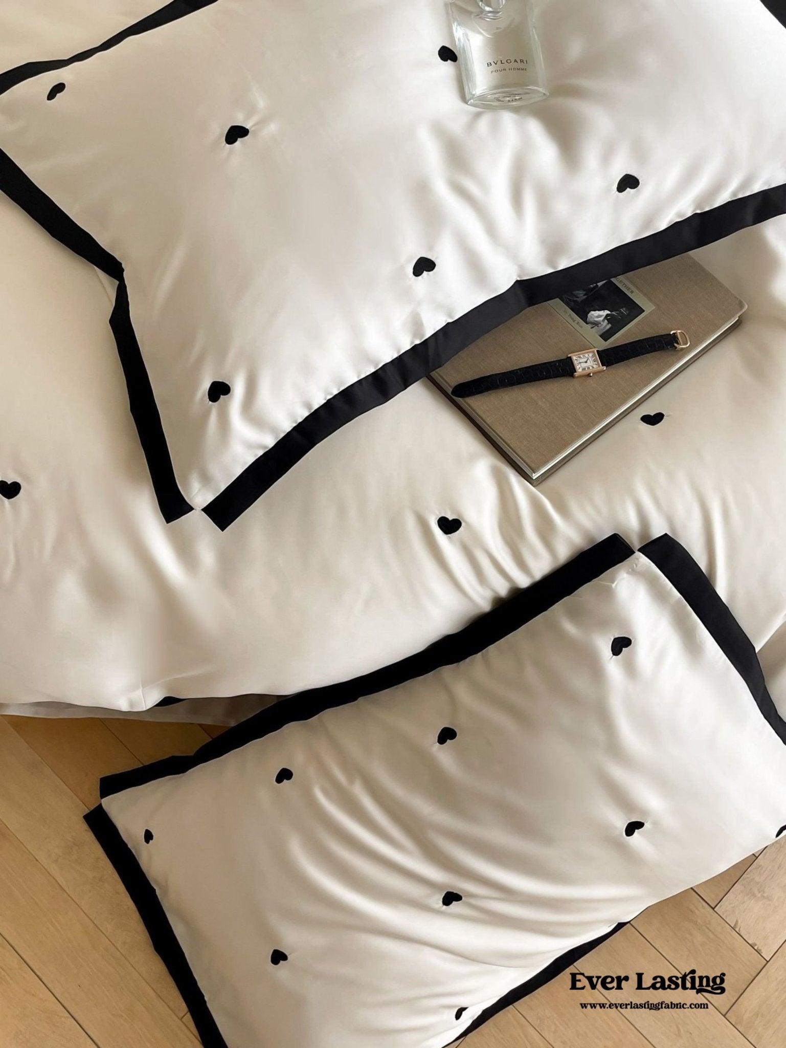 Silky Black Heart White Bedding Bundle - Ever Lasting