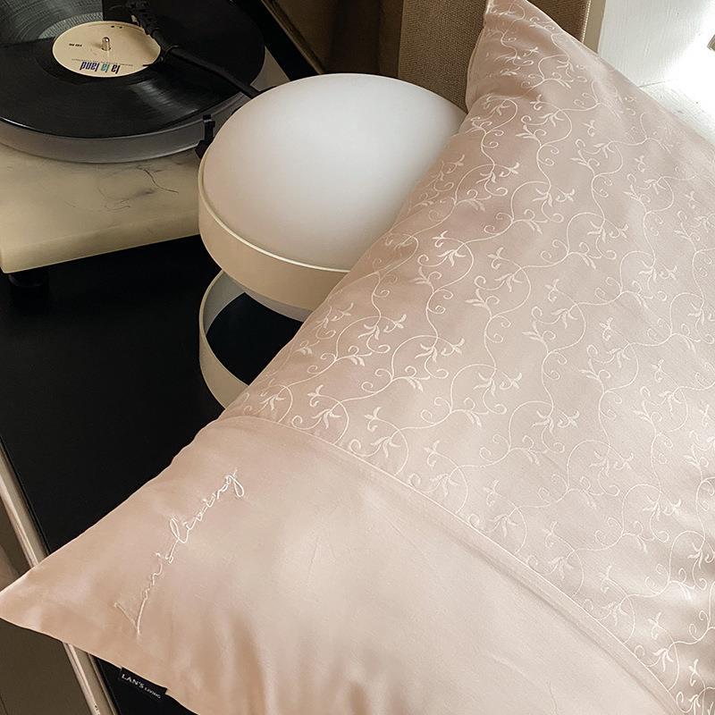 - Ever Lasting - Silky Floral Bedding Set / Snow White - Bedding Set - Ever Lasting