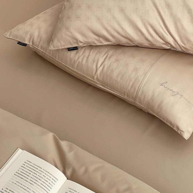 - Ever Lasting - Silky Floral Bedding Set / Snow White - Bedding Set - Ever Lasting